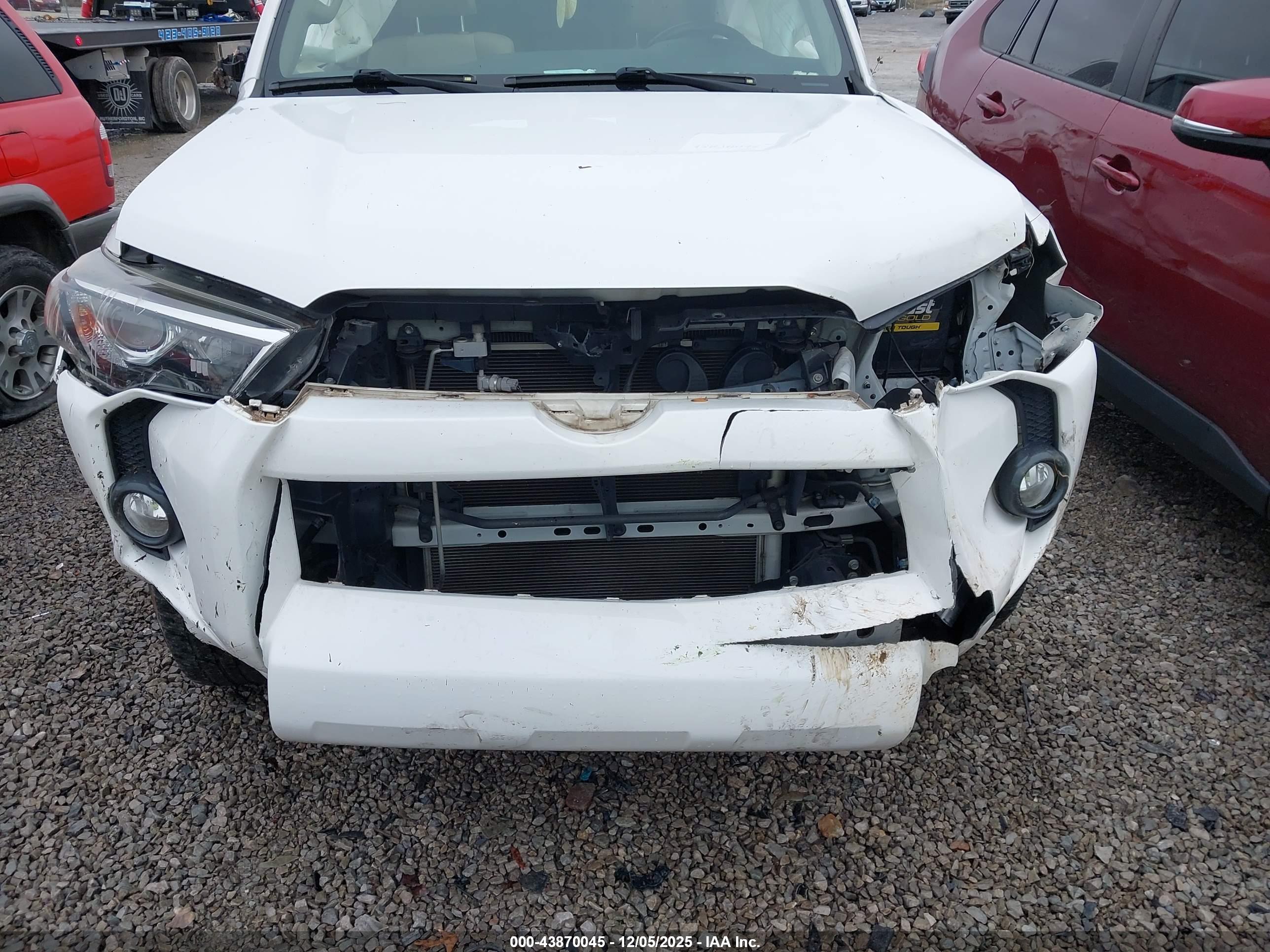 TOYOTA 4RUNNER image 6