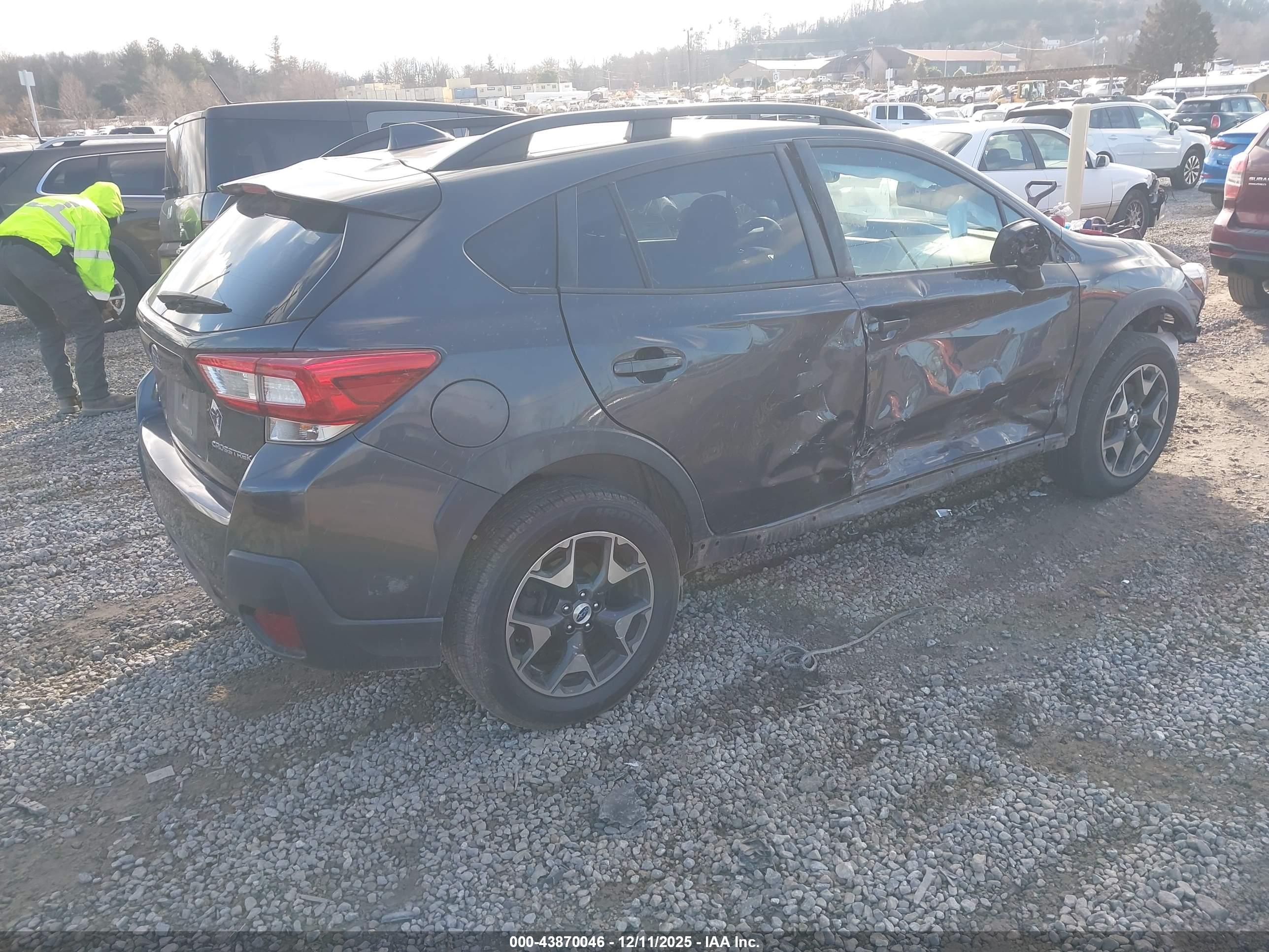 SUBARU CROSSTREK image 4