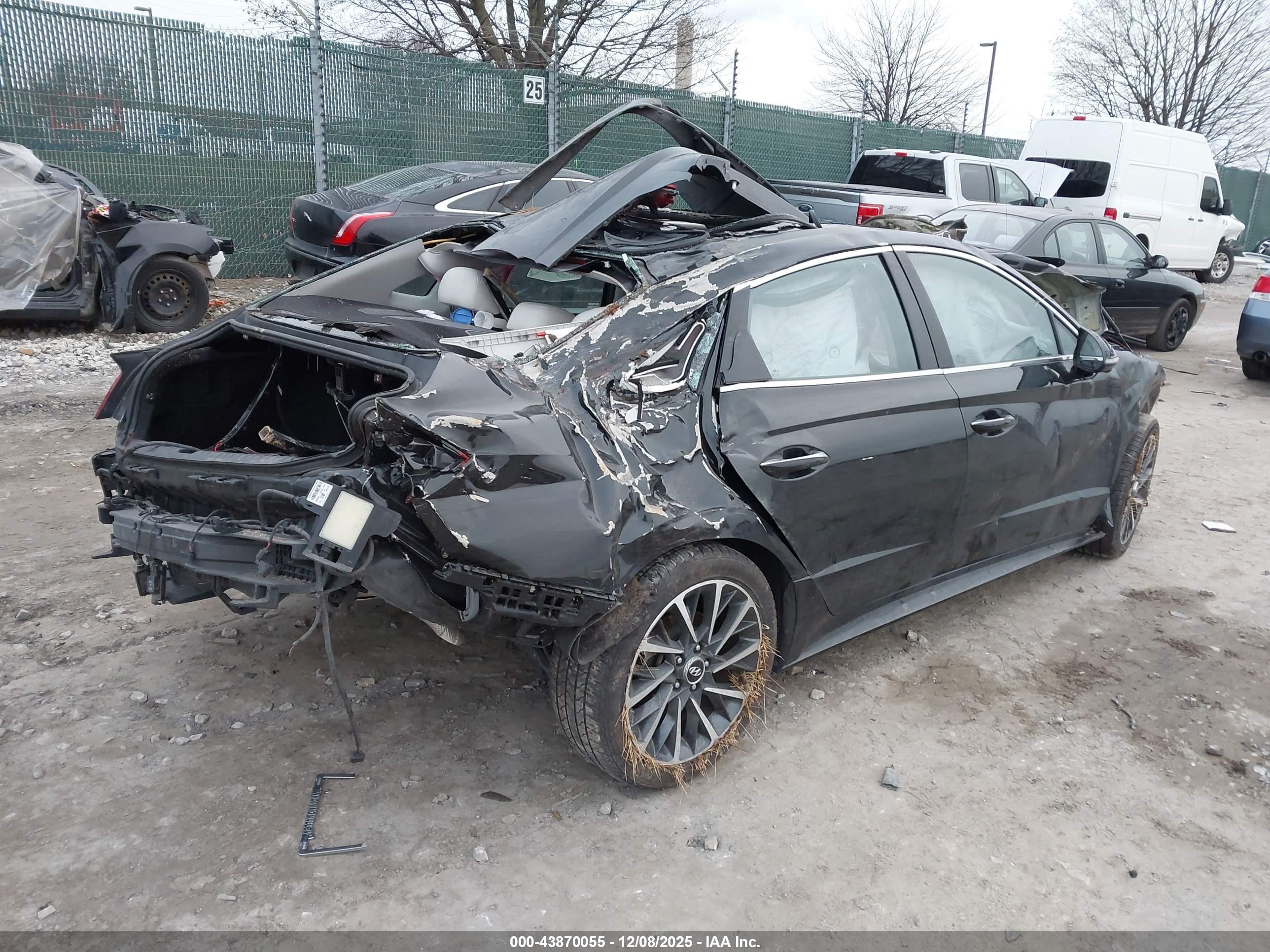 HYUNDAI SONATA image 4