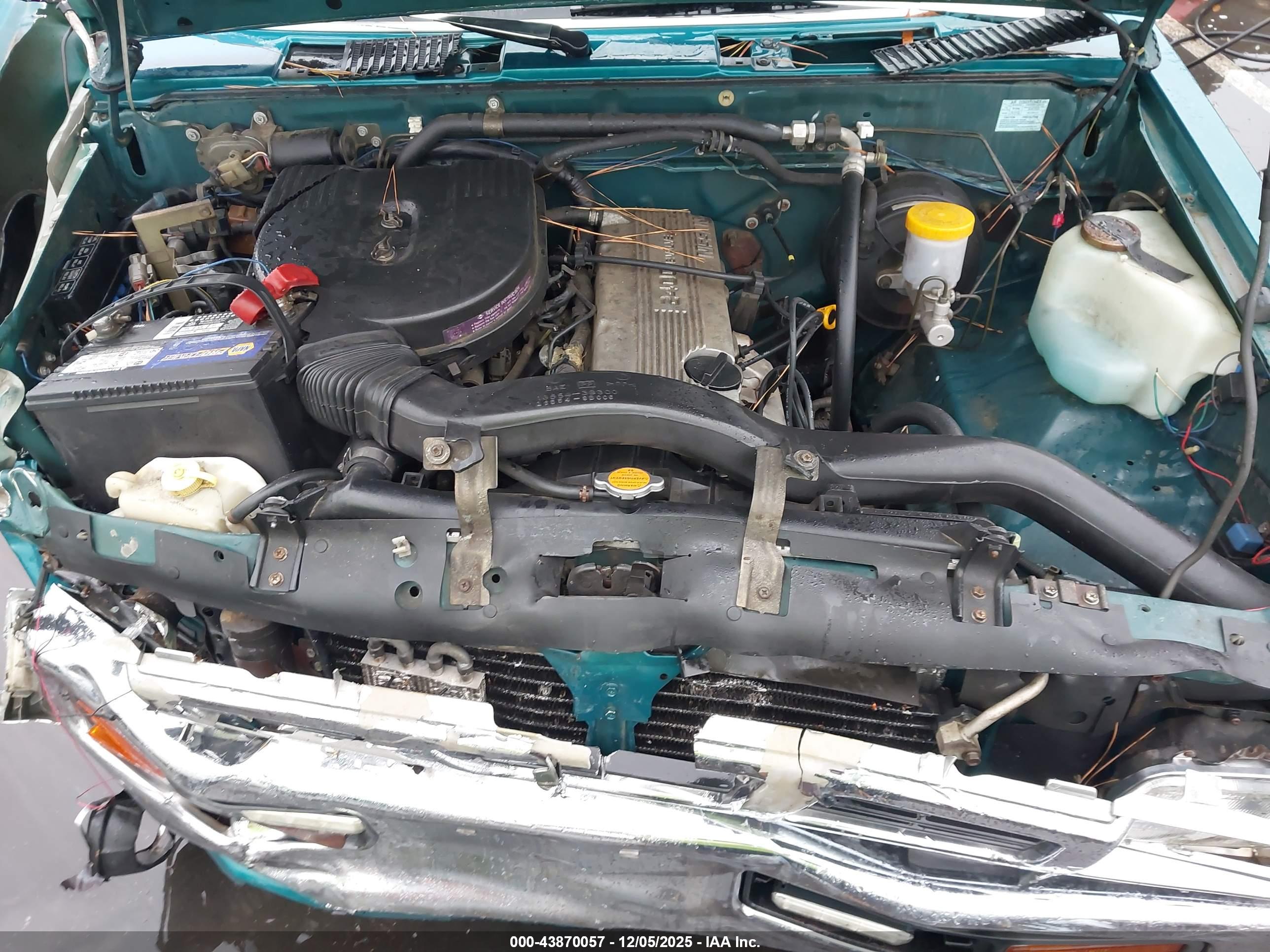 NISSAN 4X2 image 10
