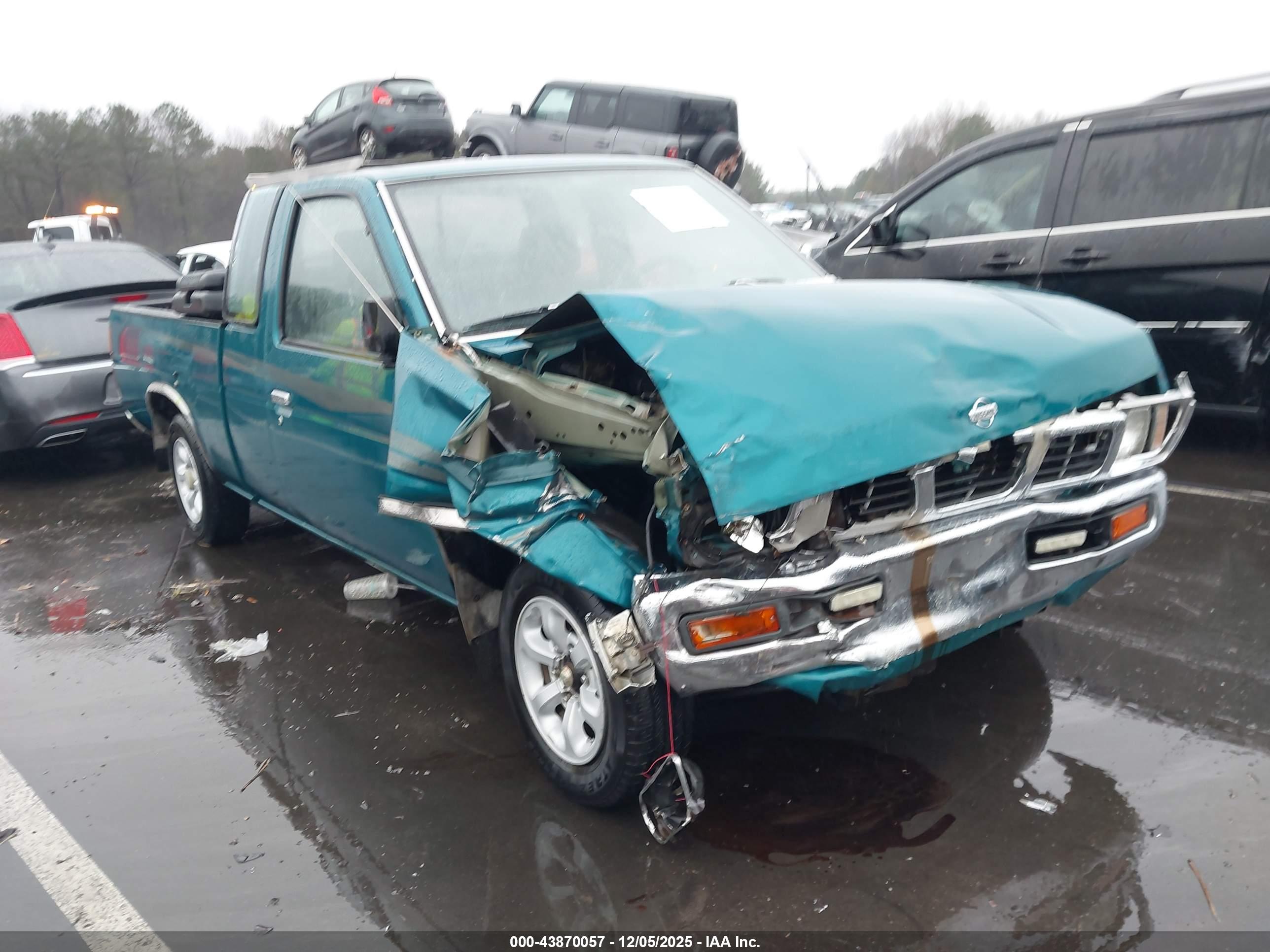 NISSAN 4X2 image 6