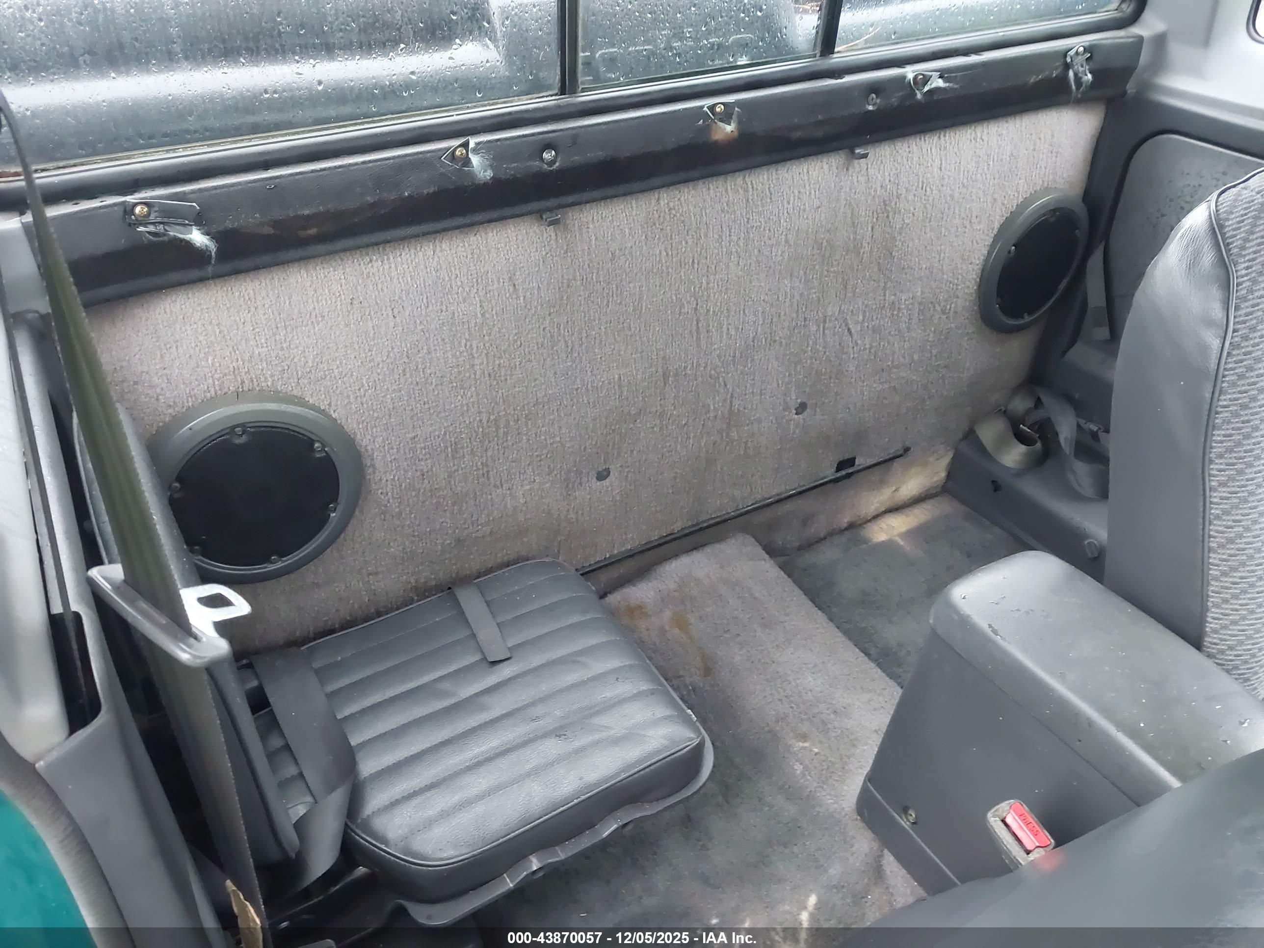 NISSAN 4X2 image 8