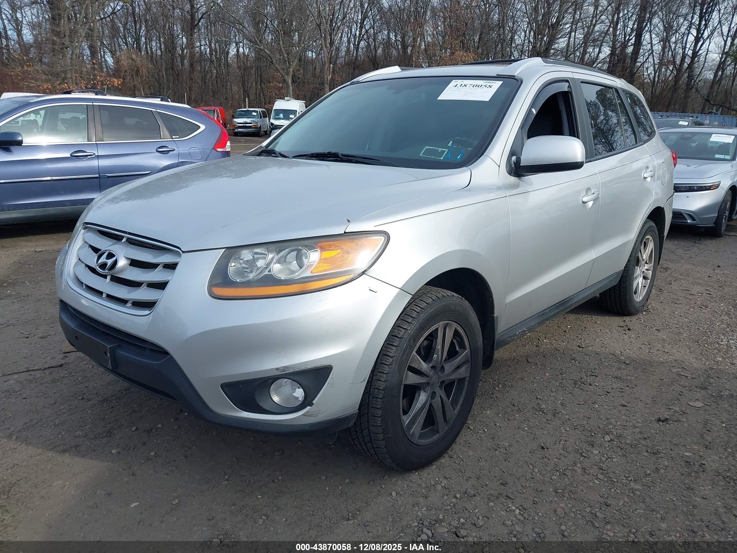 HYUNDAI SANTA image 2