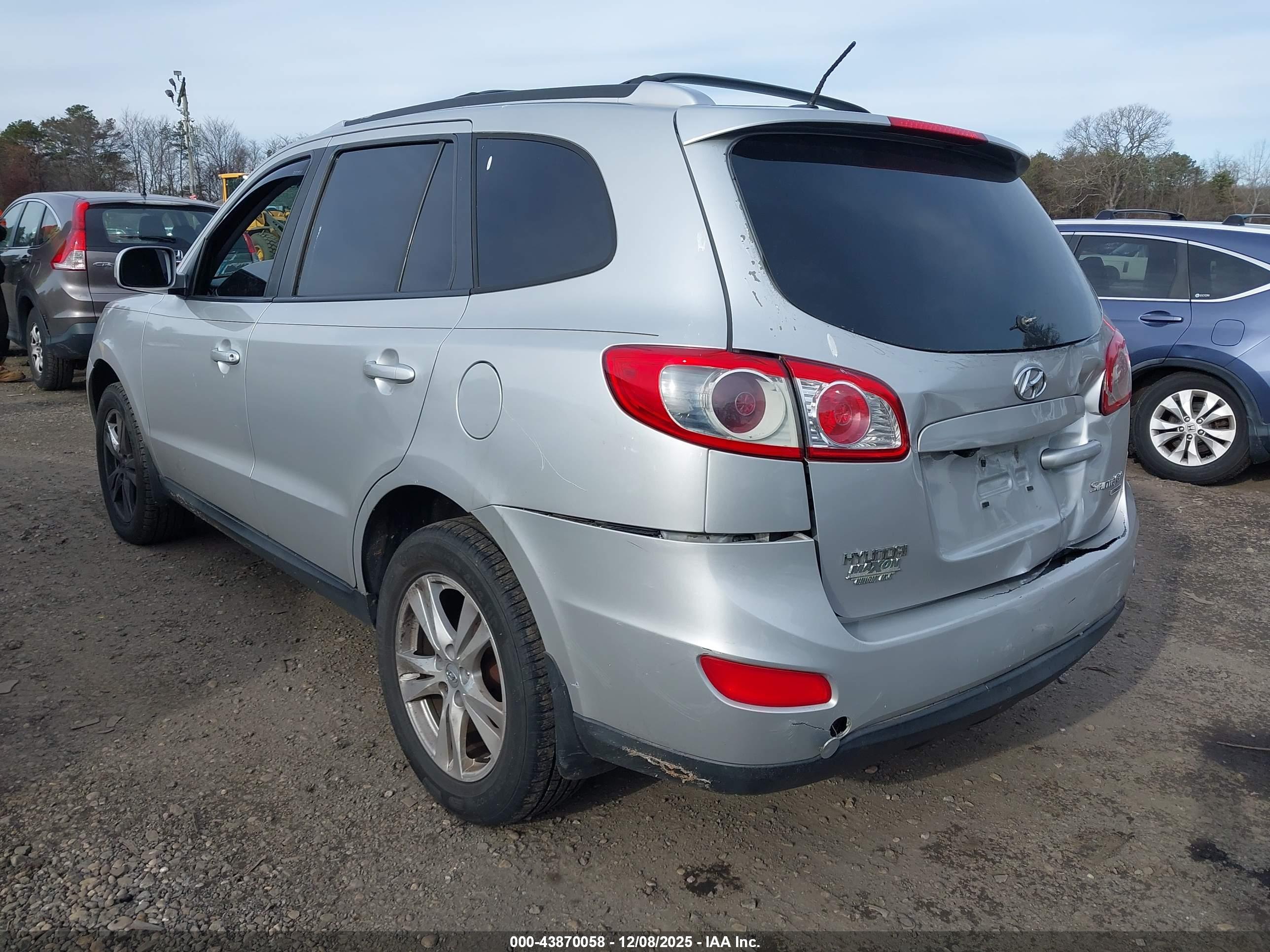HYUNDAI SANTA image 3