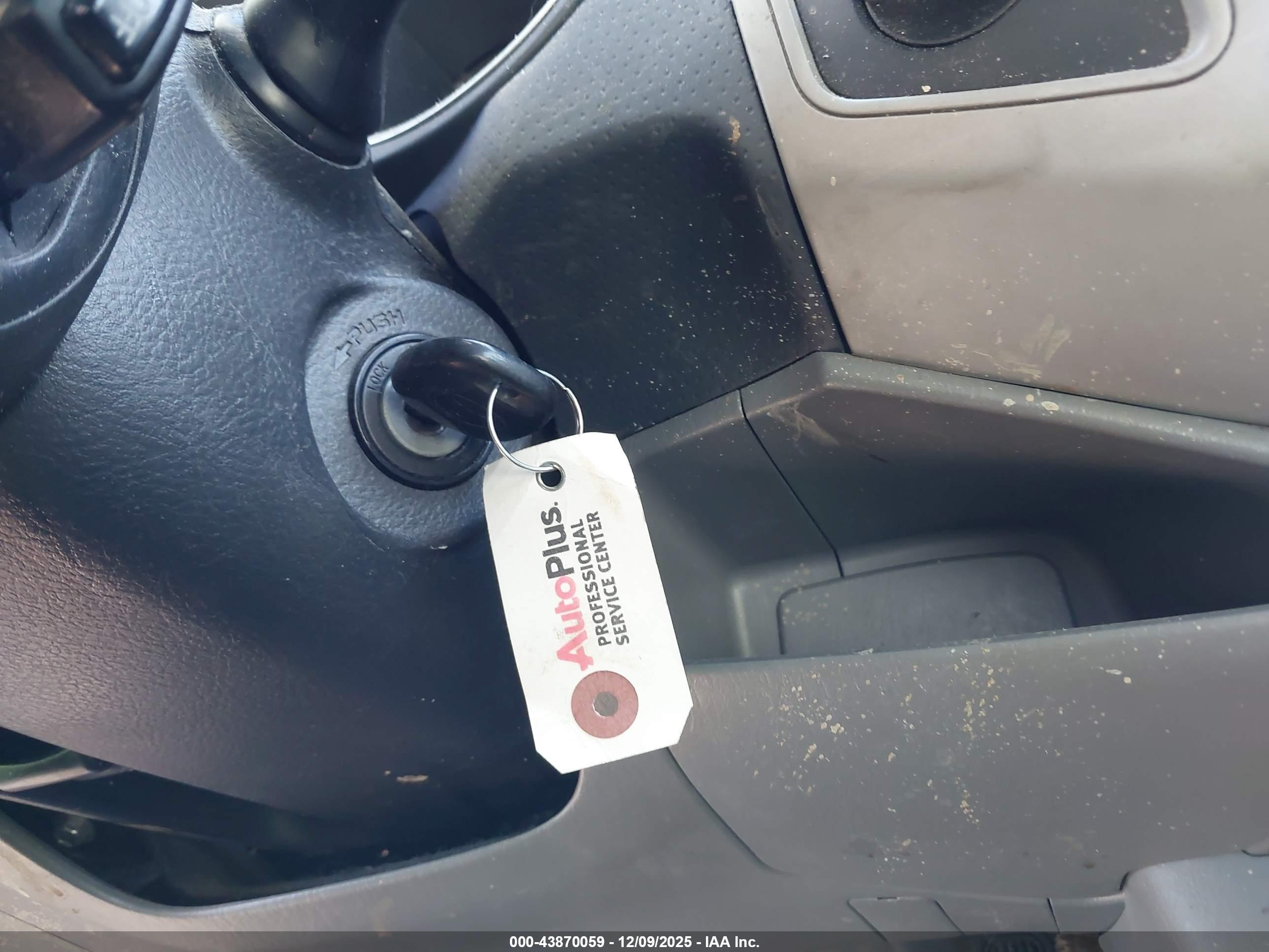 TOYOTA TACOMA image 11