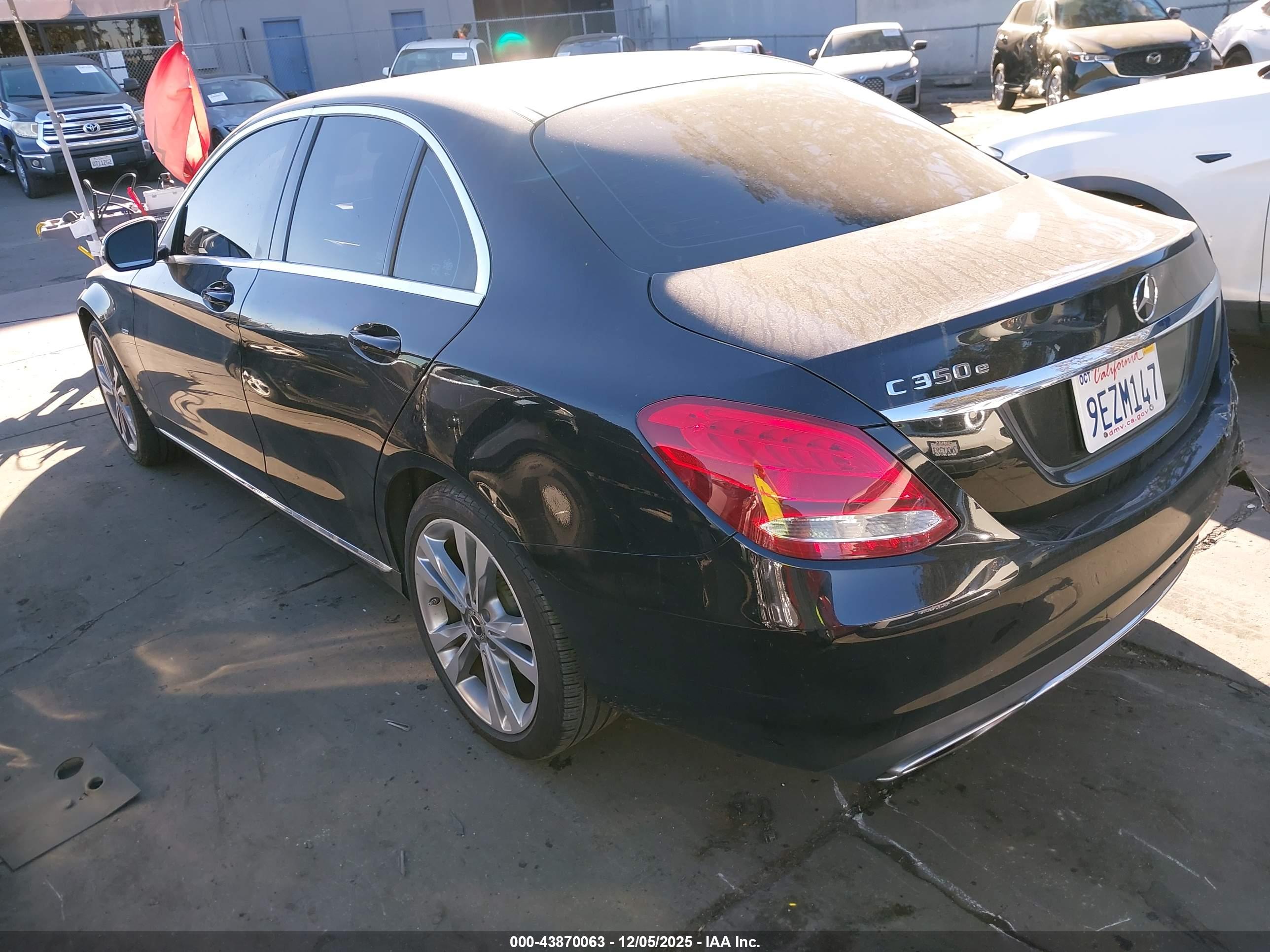 MERCEDES-BENZ C image 3