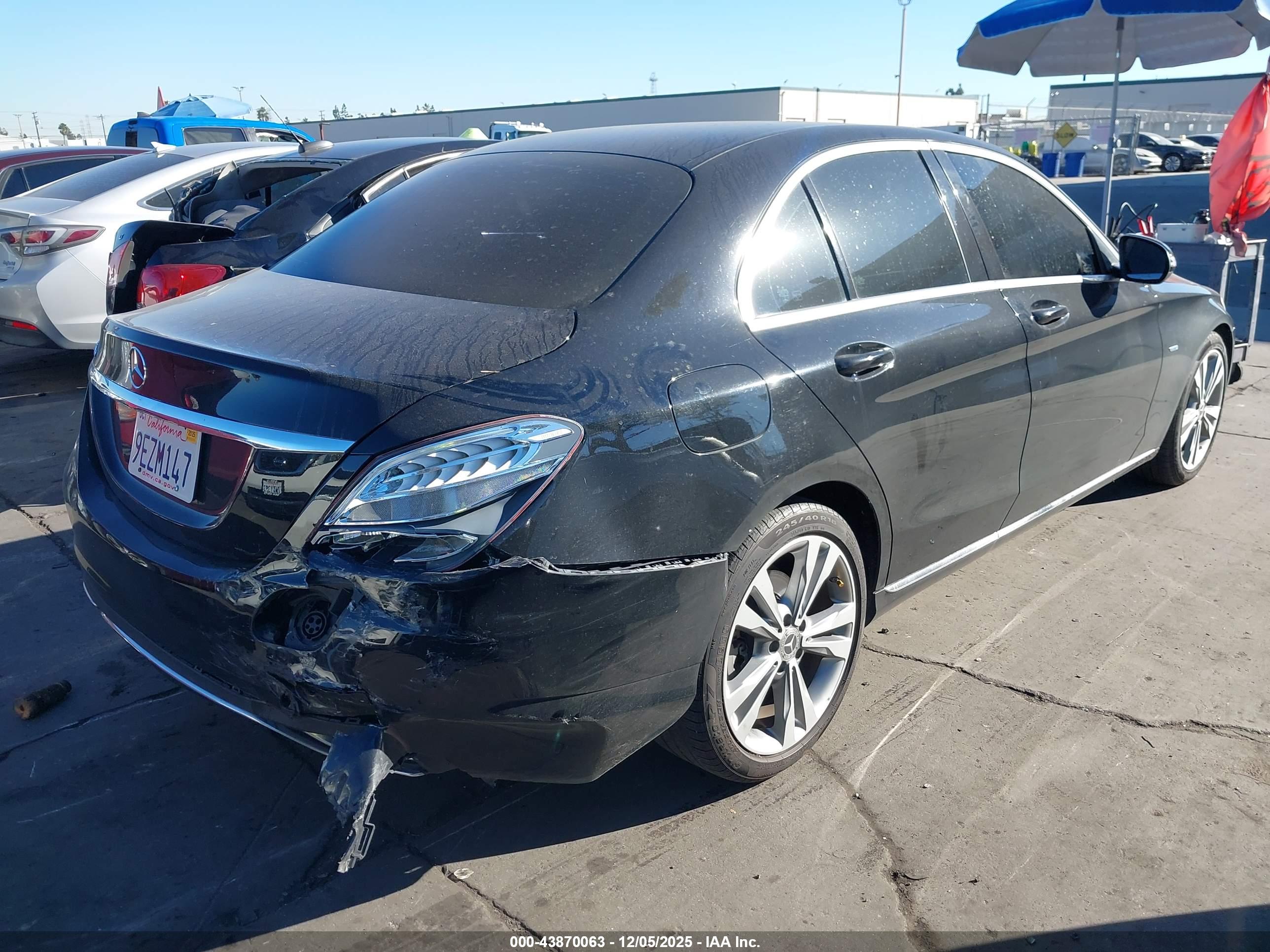 MERCEDES-BENZ C image 4