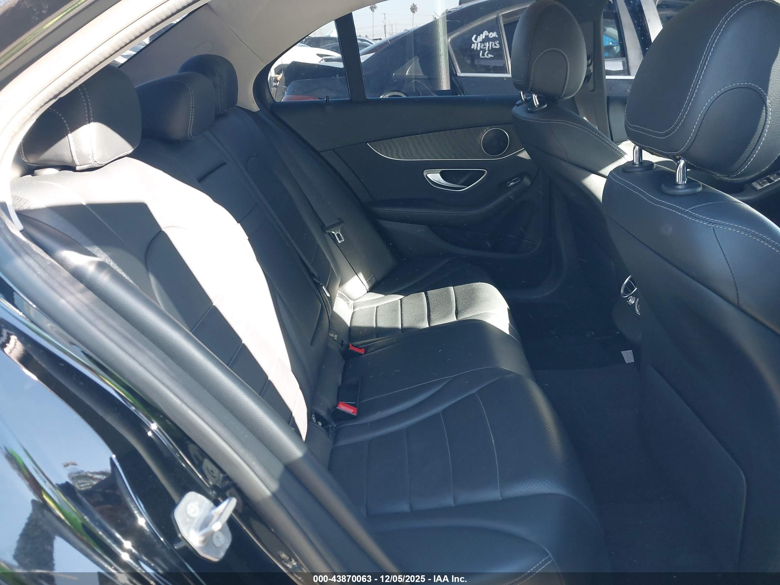 MERCEDES-BENZ C image 8