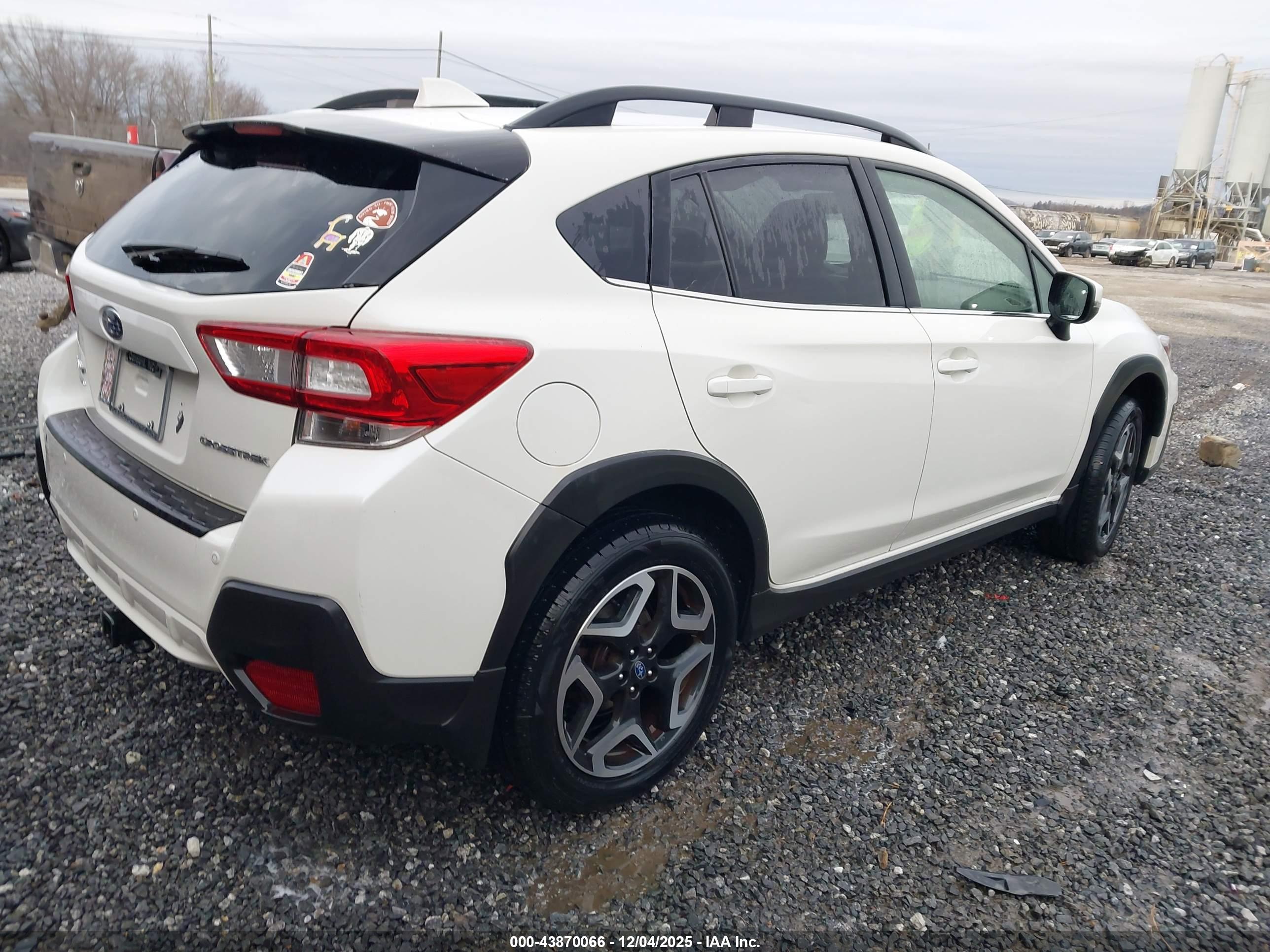 SUBARU CROSSTREK image 4