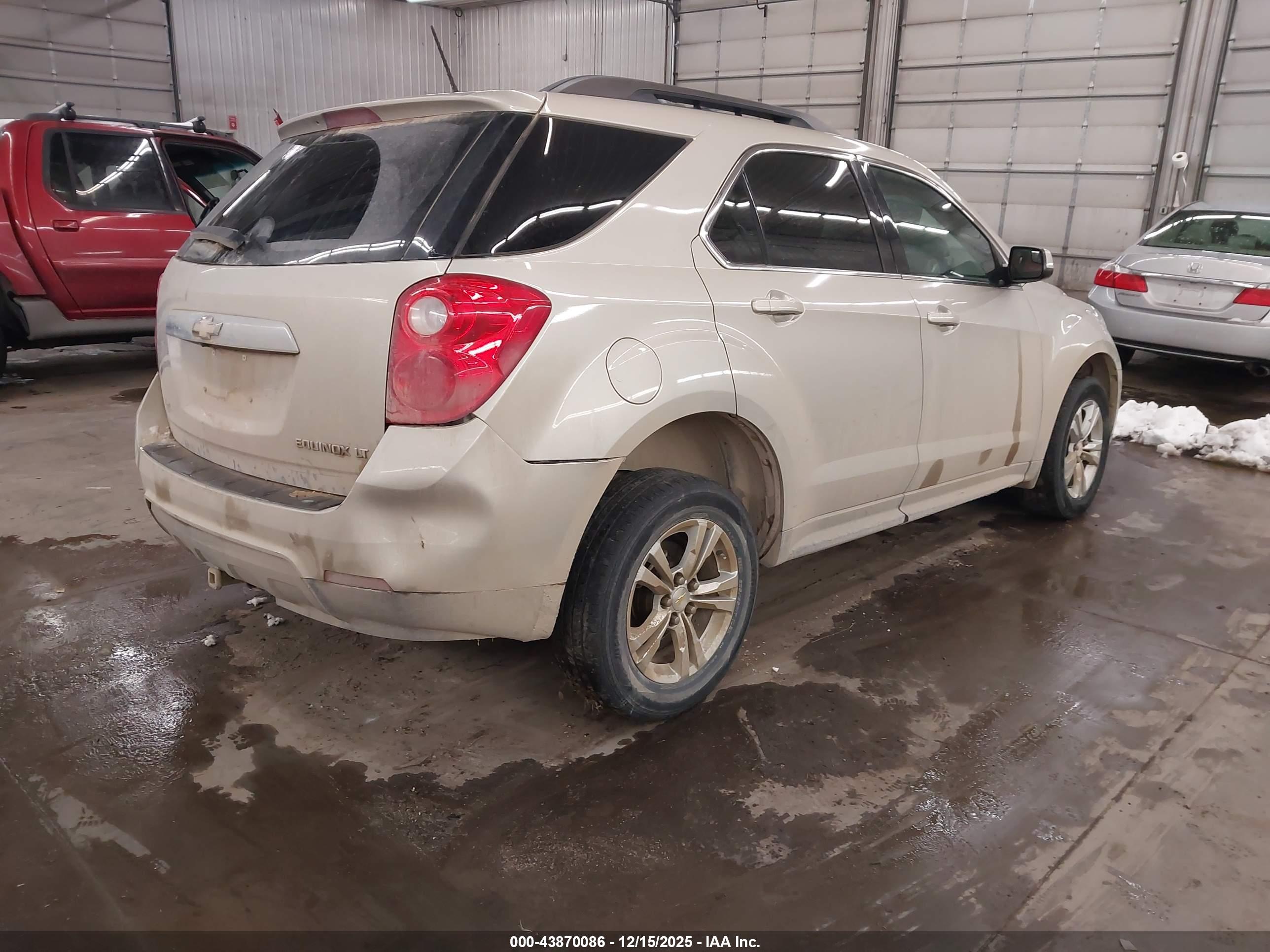 CHEVROLET EQUINOX image 4