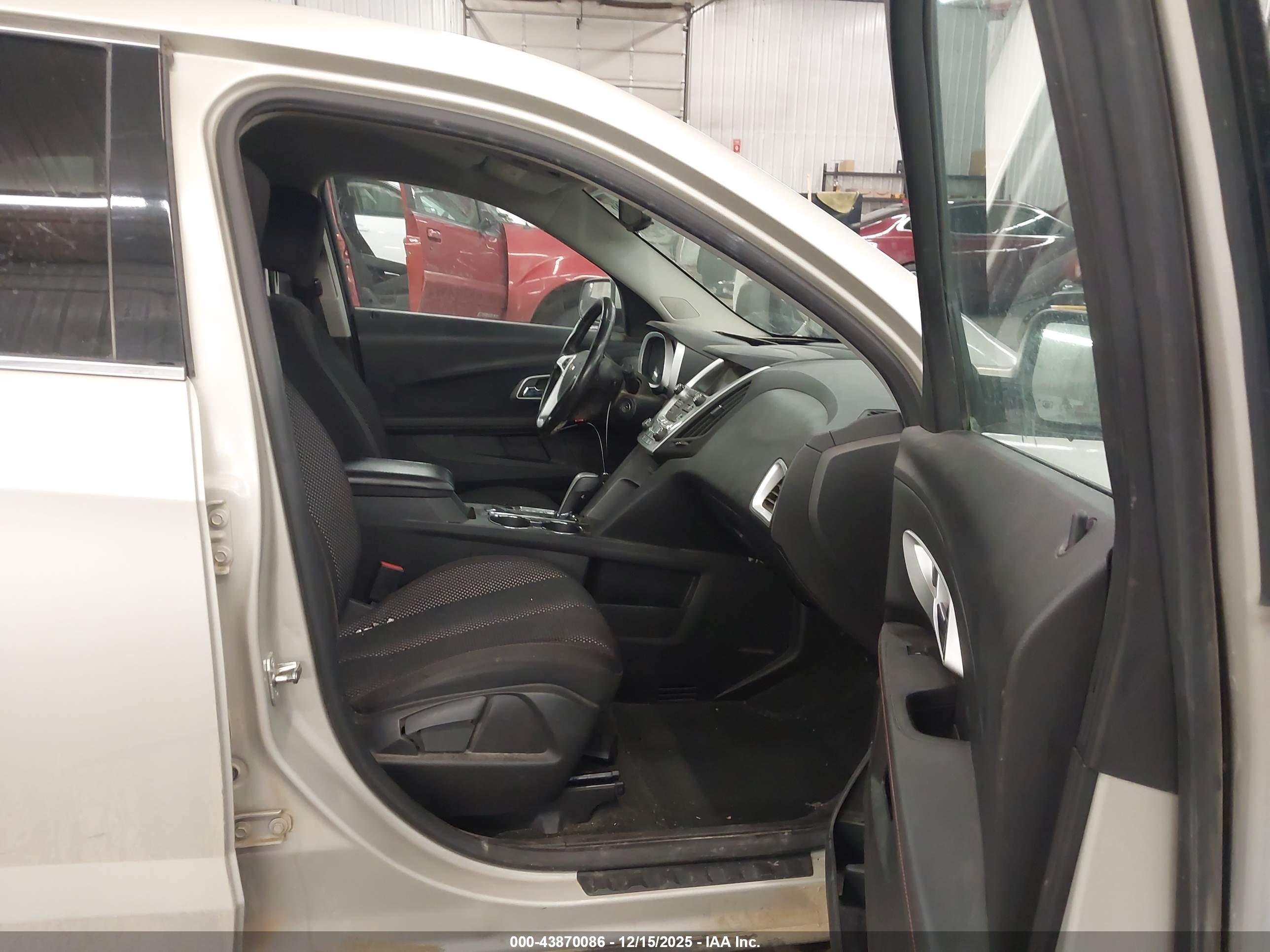 CHEVROLET EQUINOX image 5
