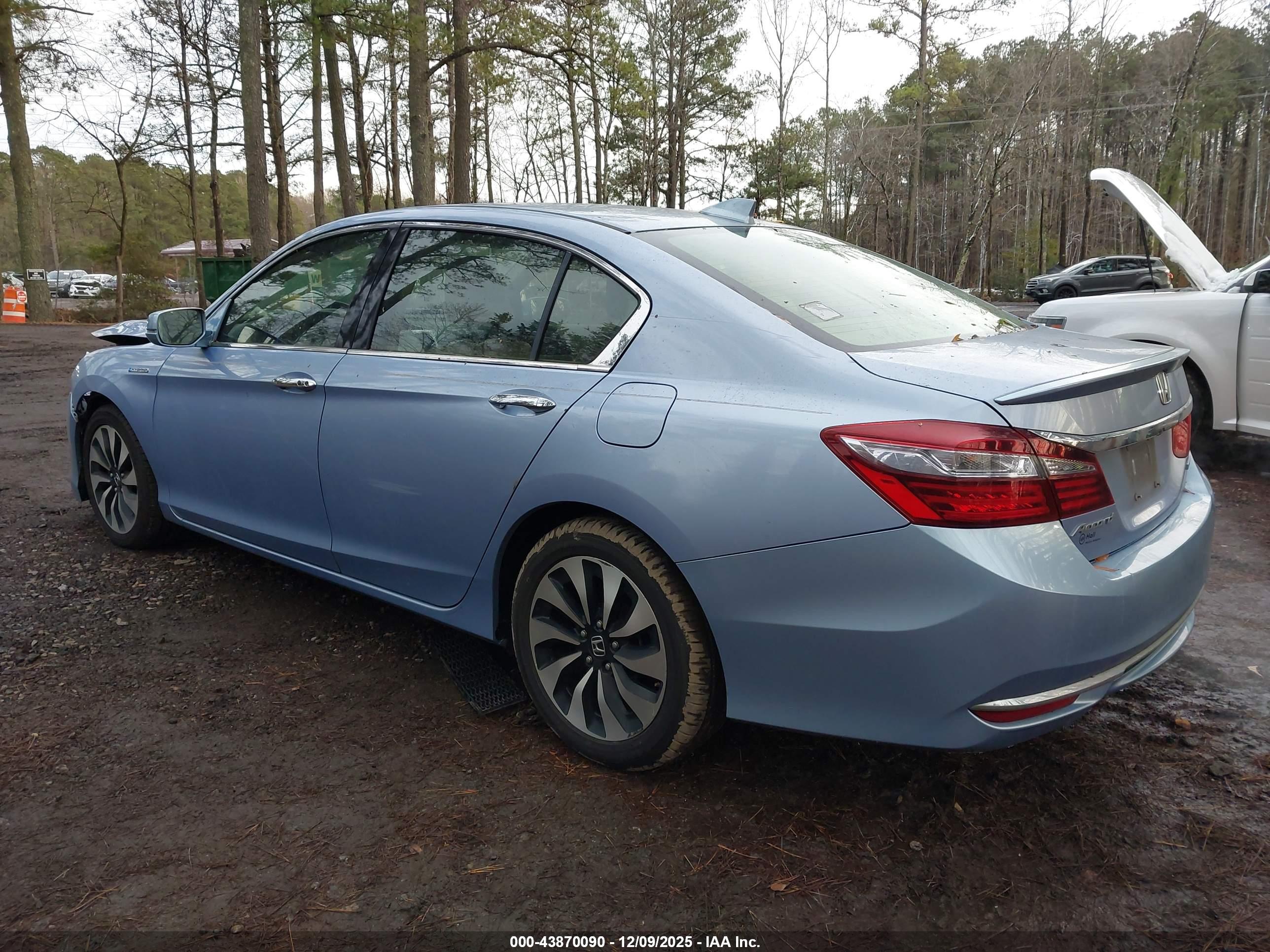 HONDA ACCORD image 3