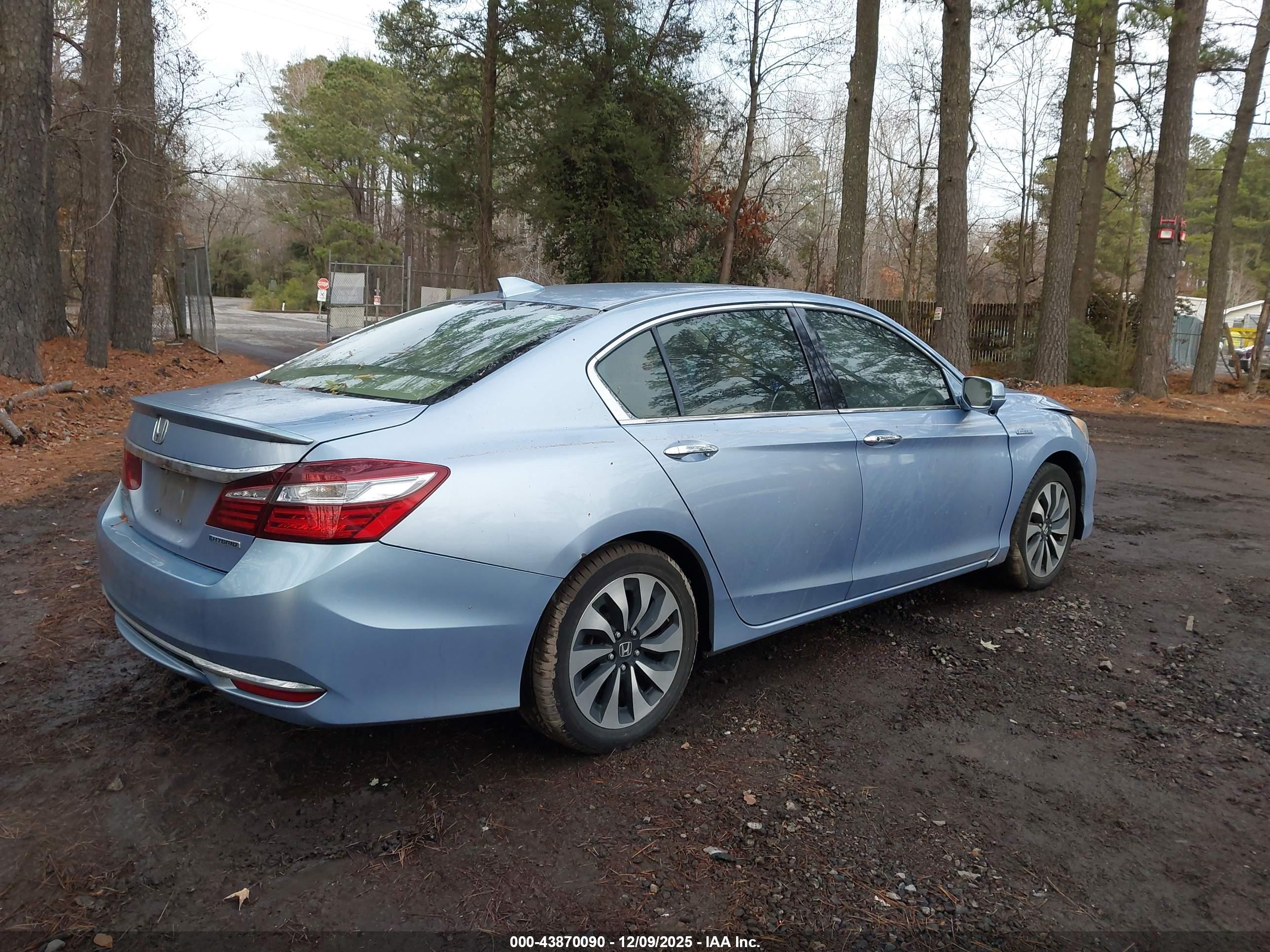 HONDA ACCORD image 4