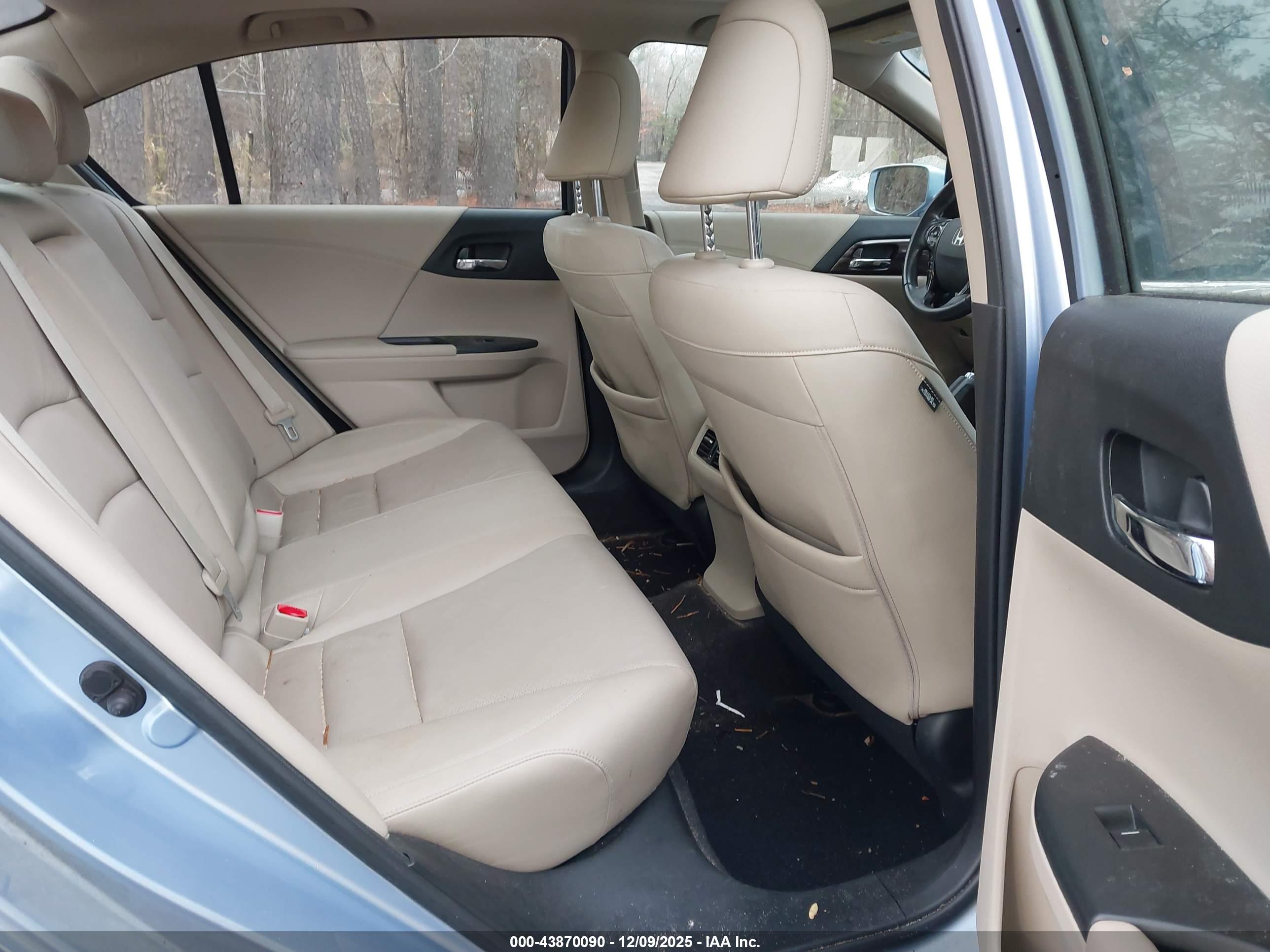 HONDA ACCORD image 8