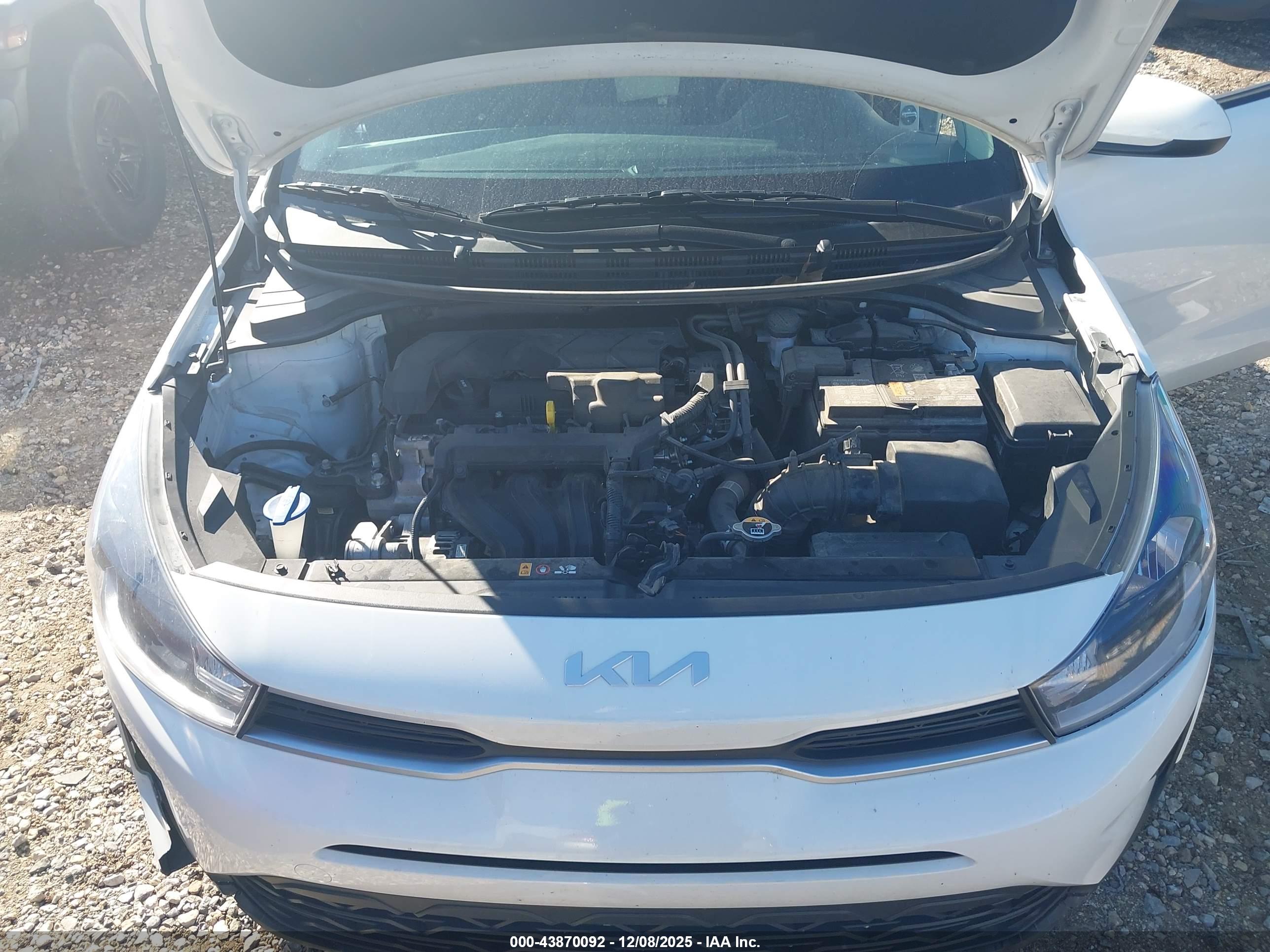 KIA RIO image 10