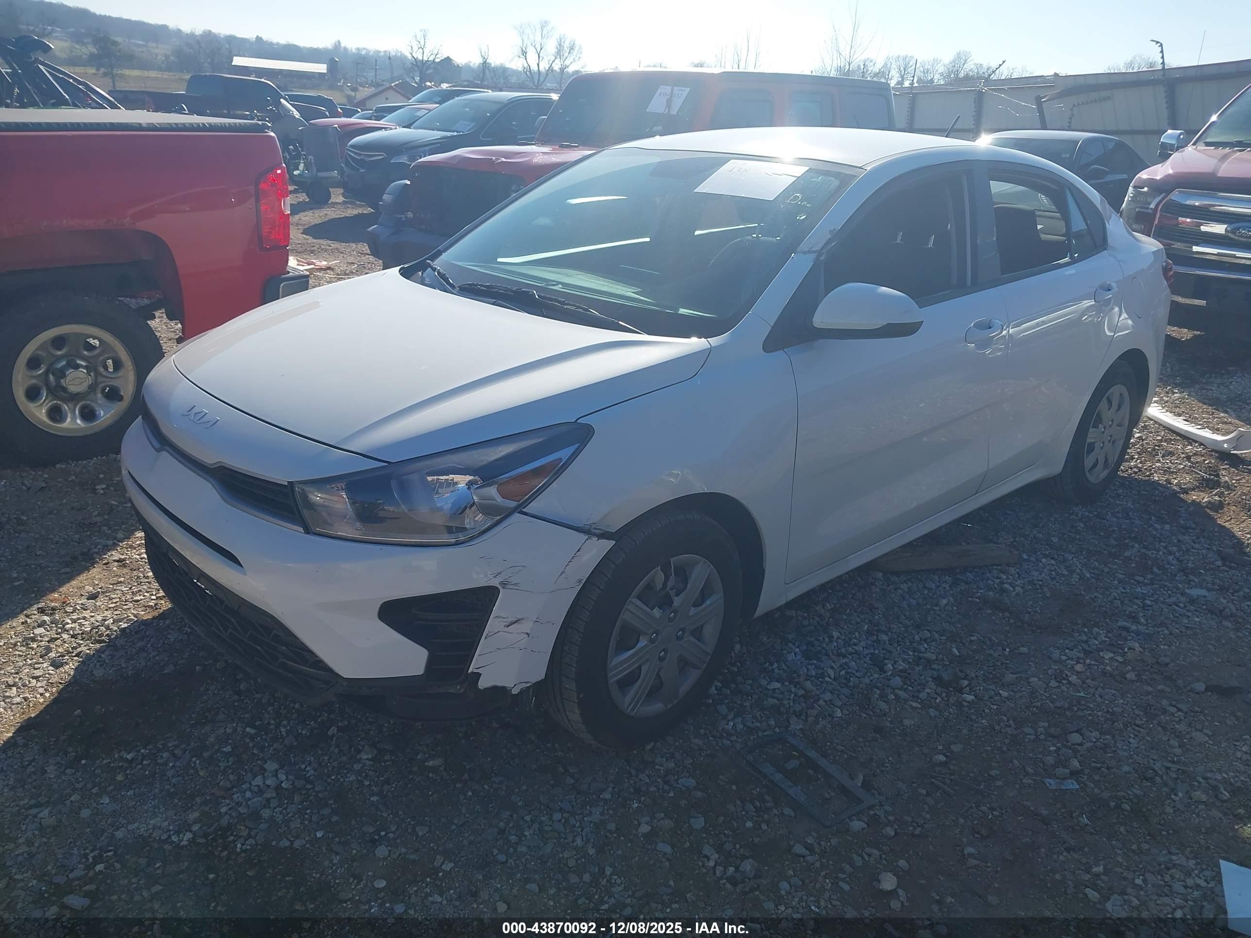 KIA RIO image 2