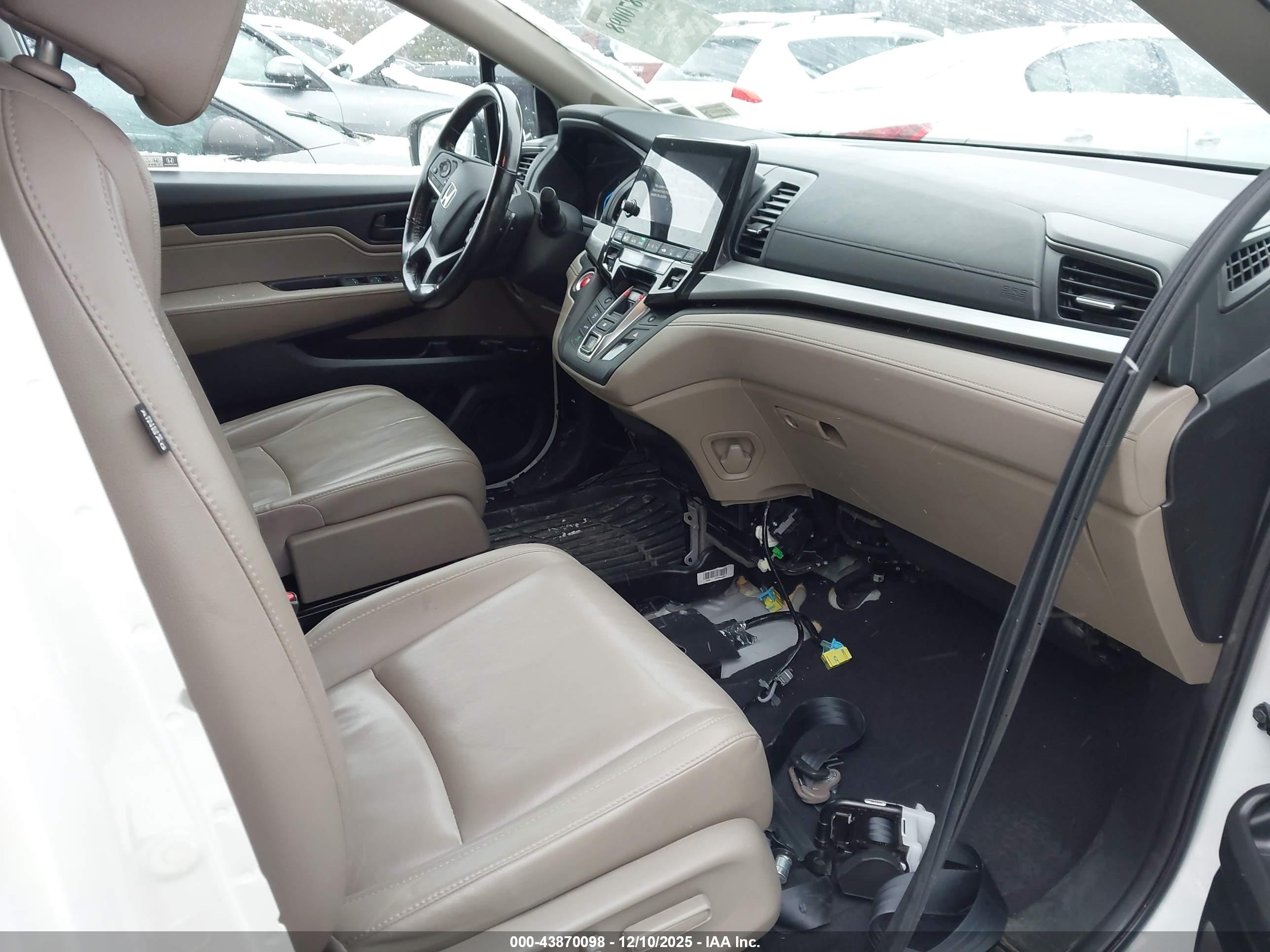 HONDA ODYSSEY image 5