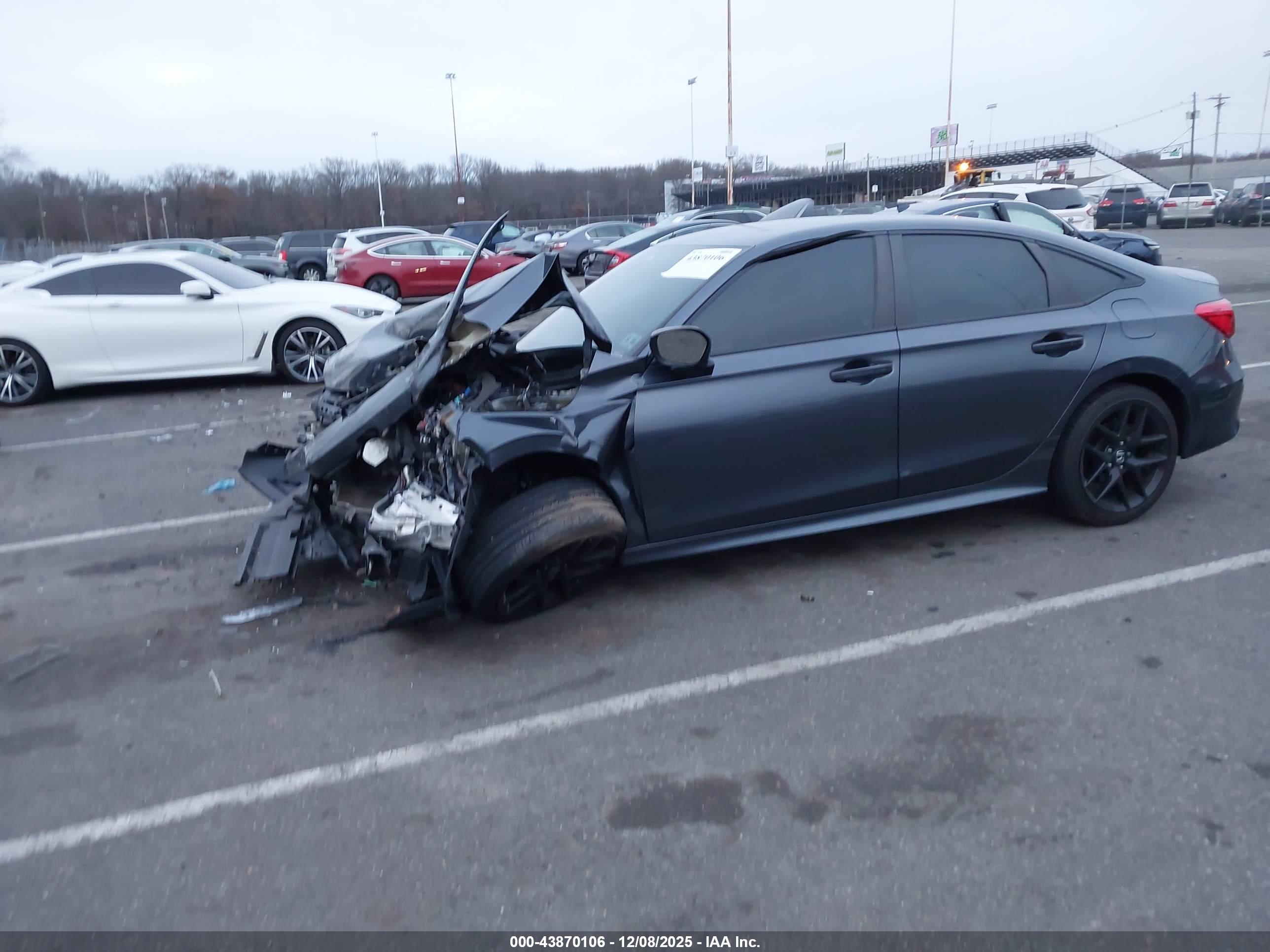 HONDA CIVIC image 2