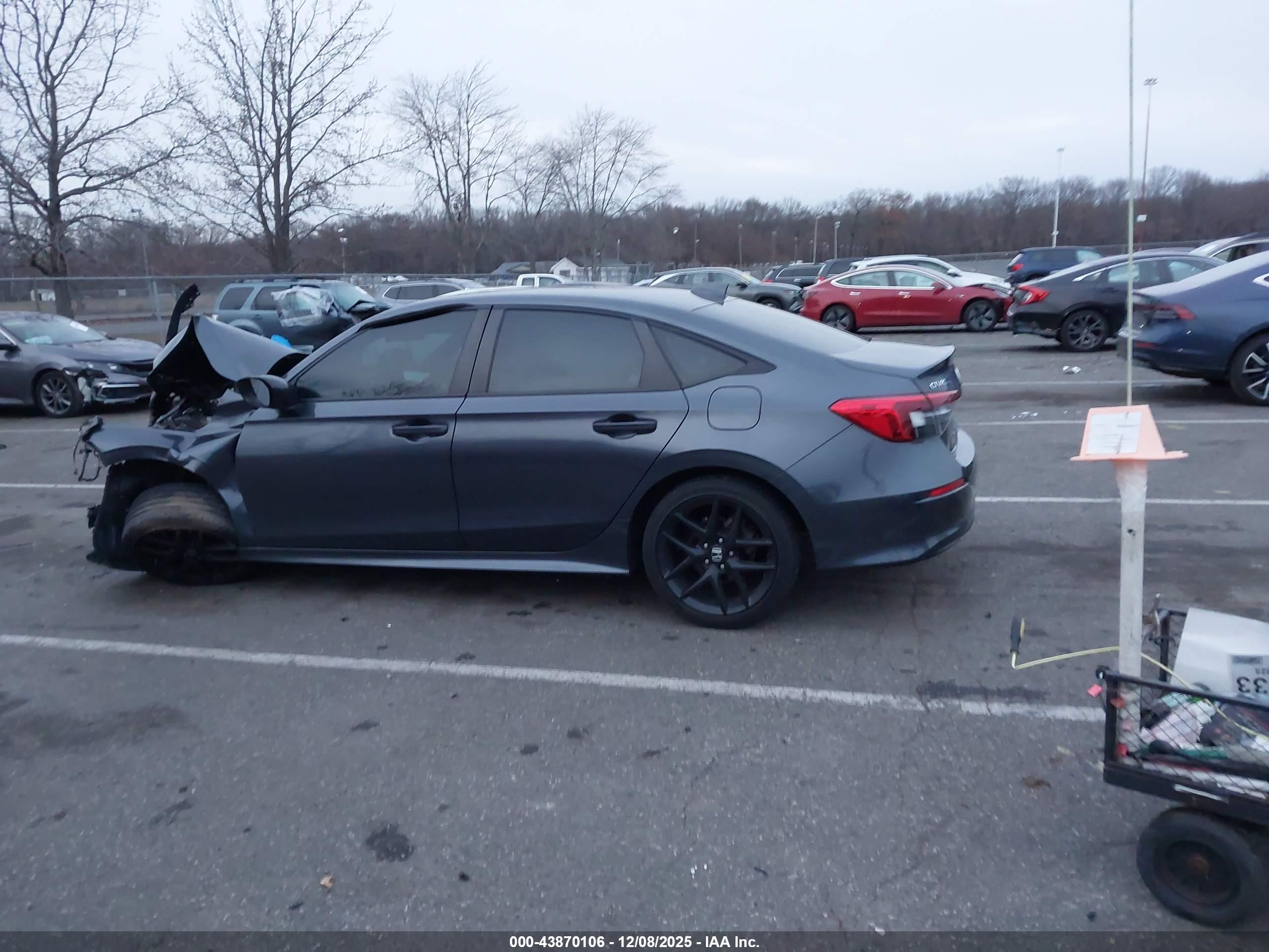 HONDA CIVIC image 3
