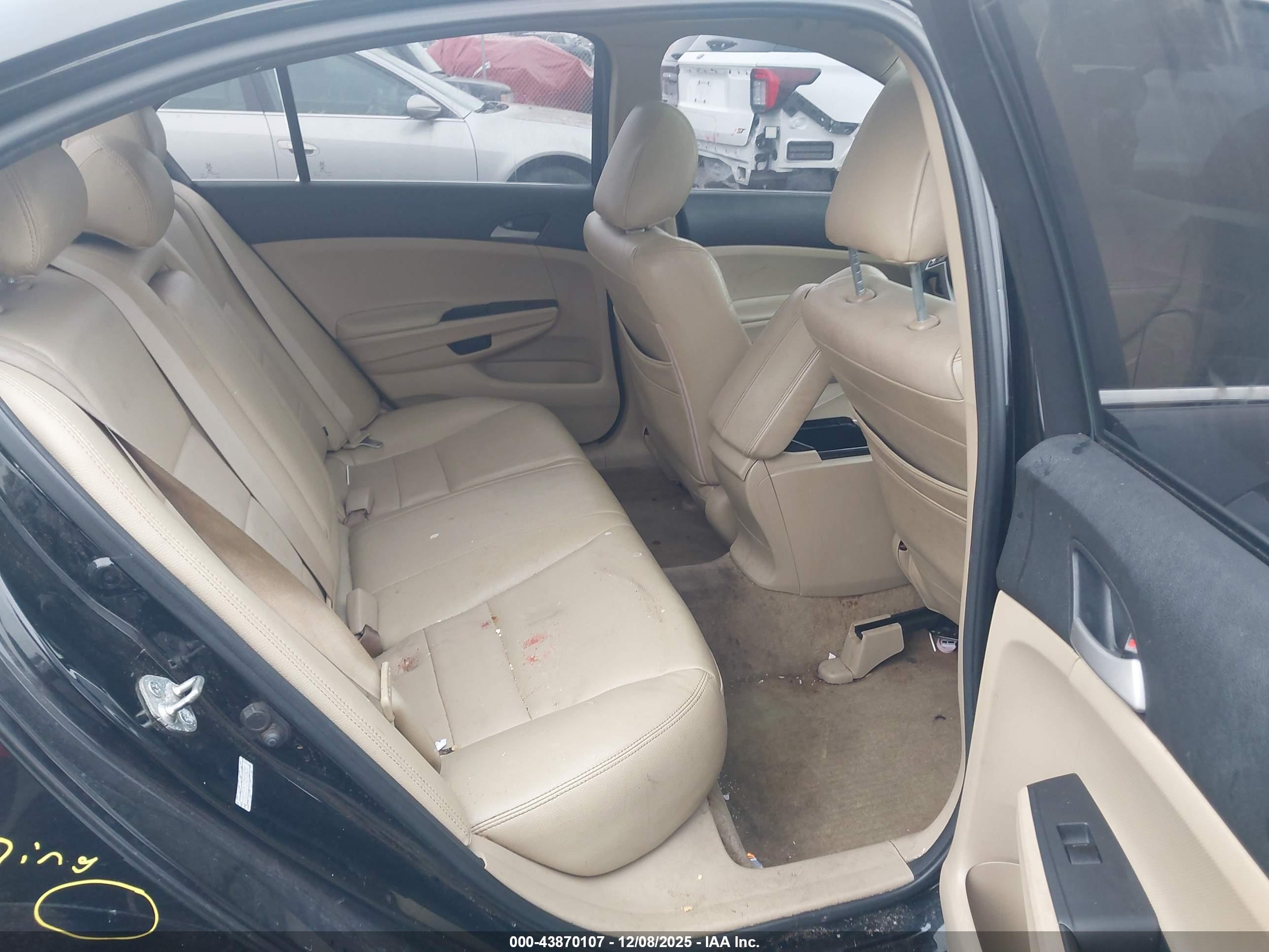 HONDA ACCORD image 8