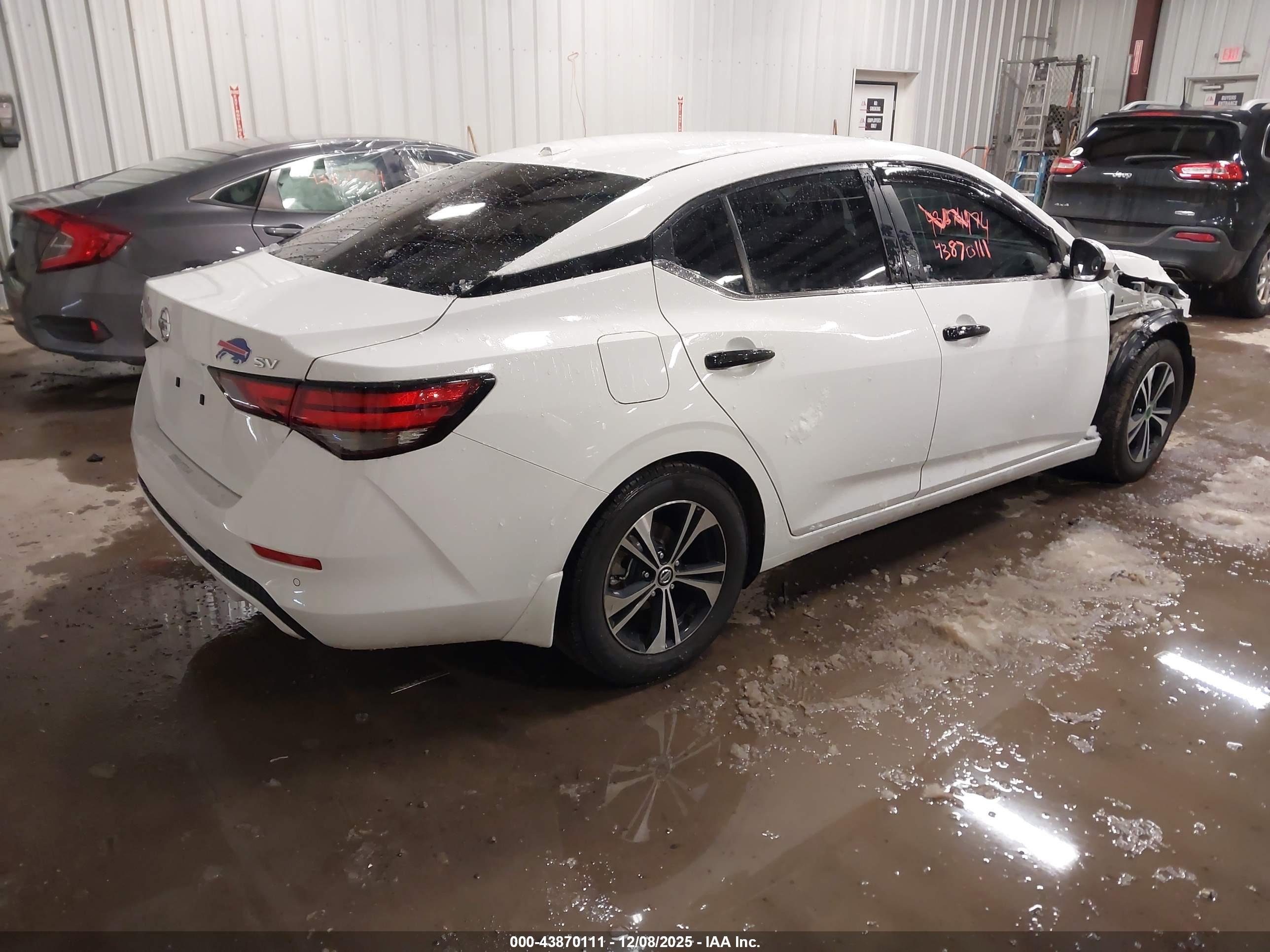 NISSAN SENTRA image 4