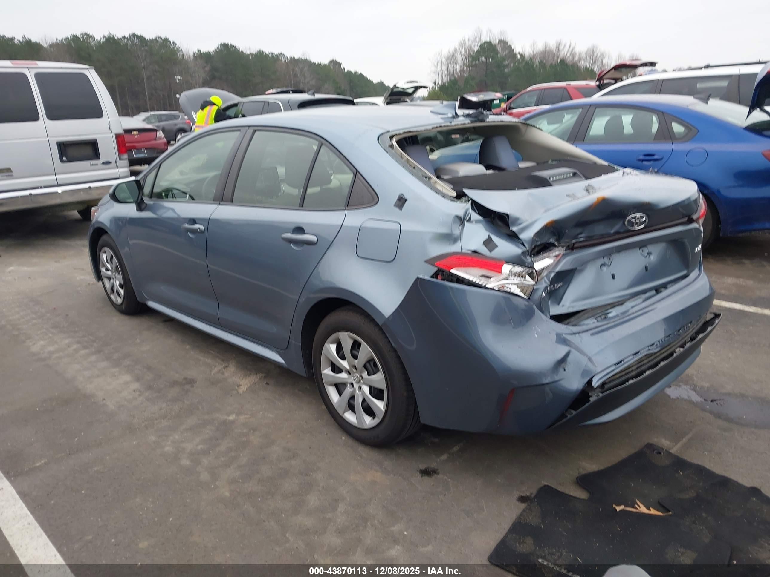 TOYOTA COROLLA image 3