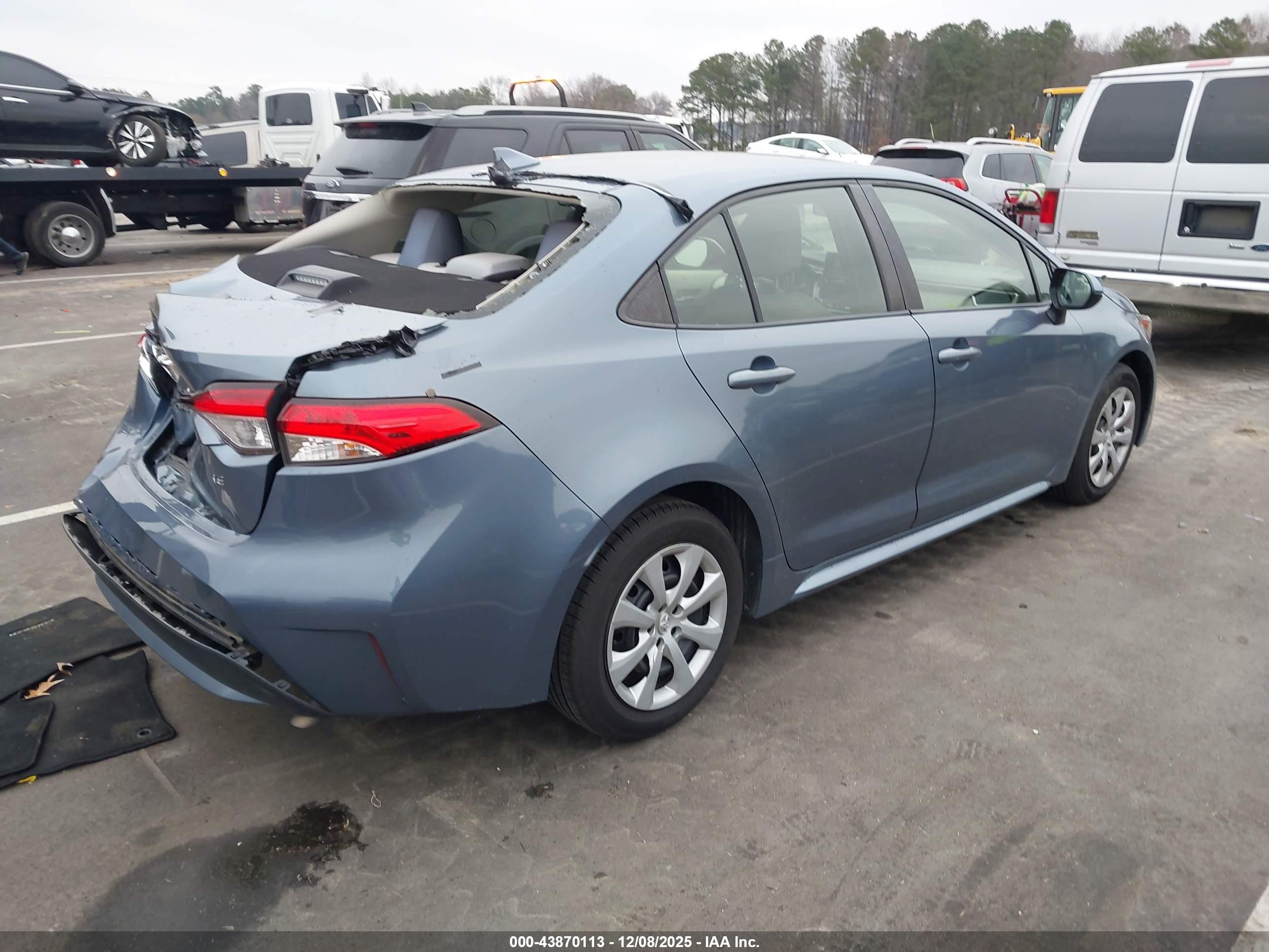TOYOTA COROLLA image 4