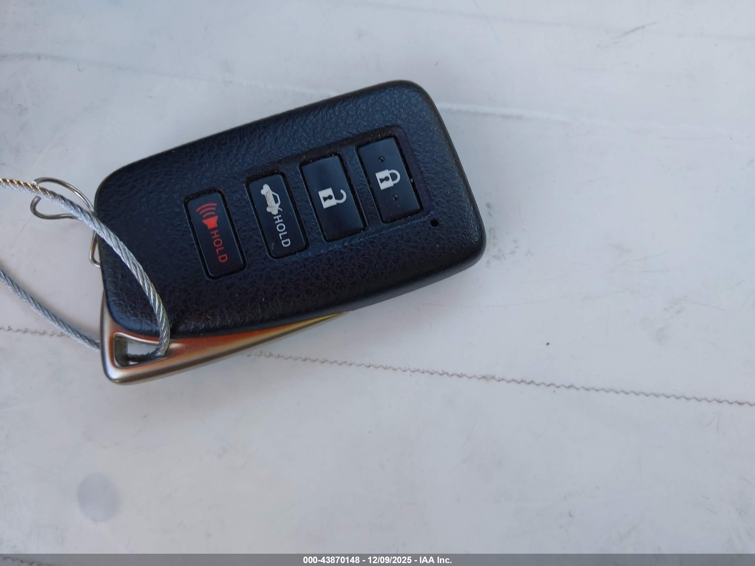 LEXUS ES image 11