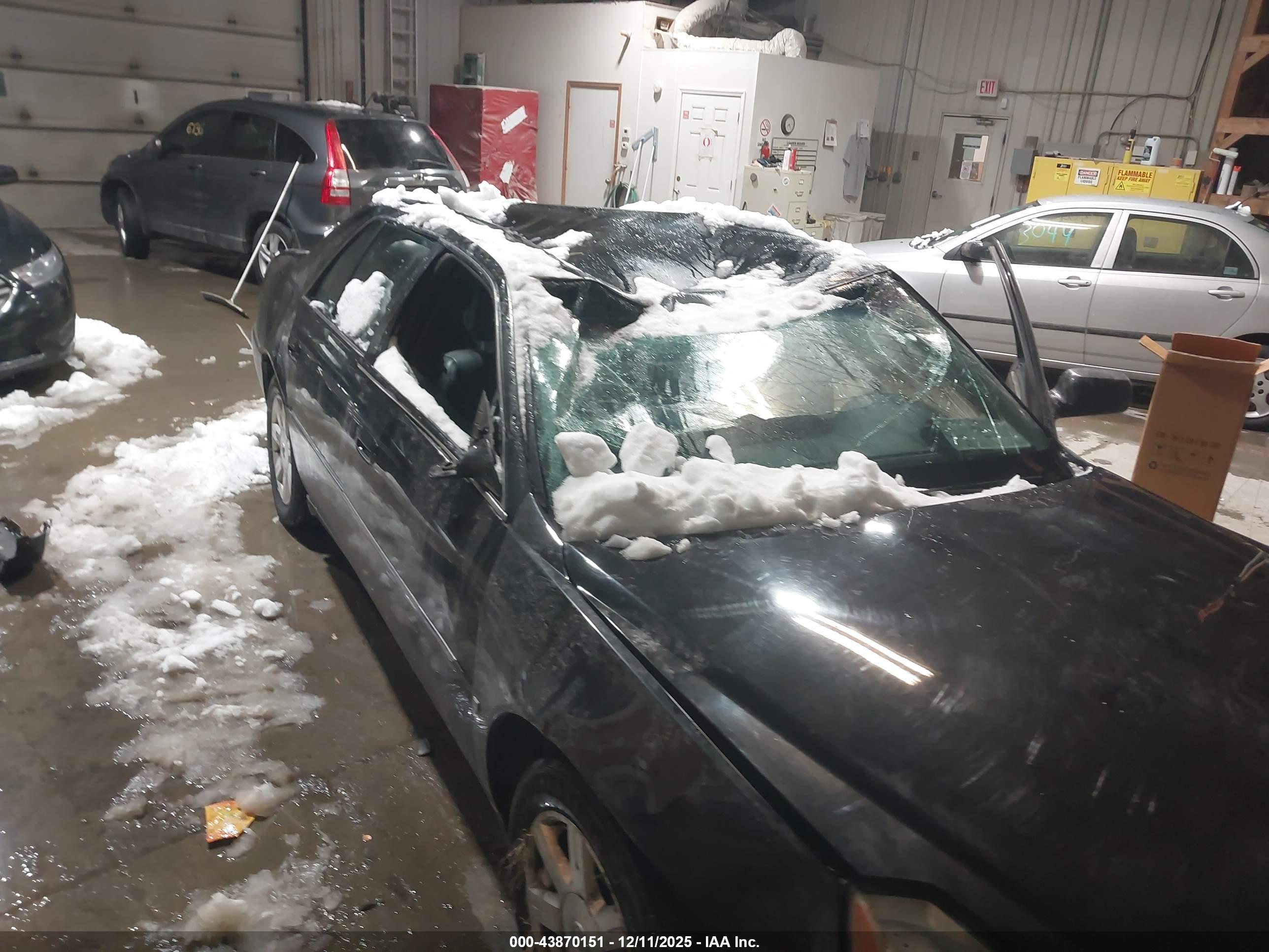 CADILLAC DTS image 6