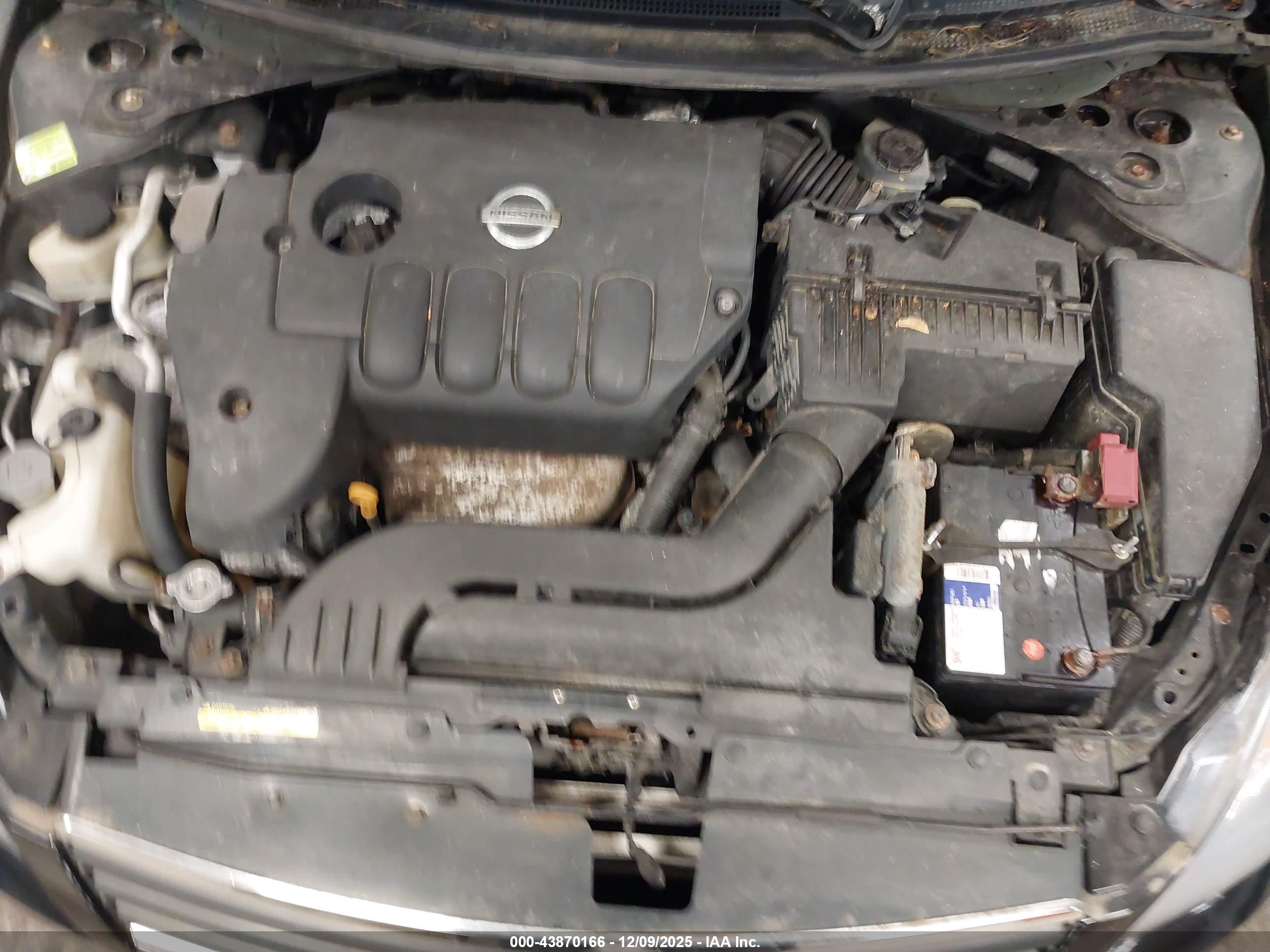 NISSAN ALTIMA image 10