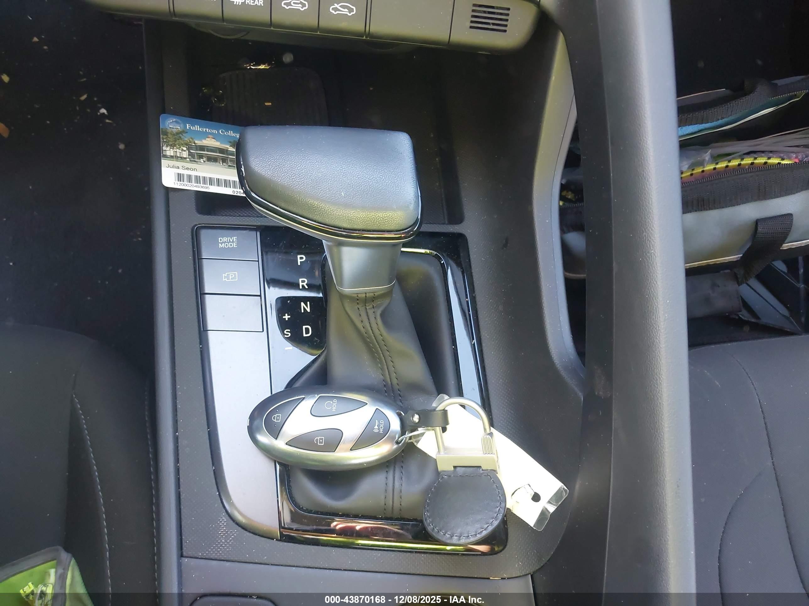 HYUNDAI ELANTRA image 11