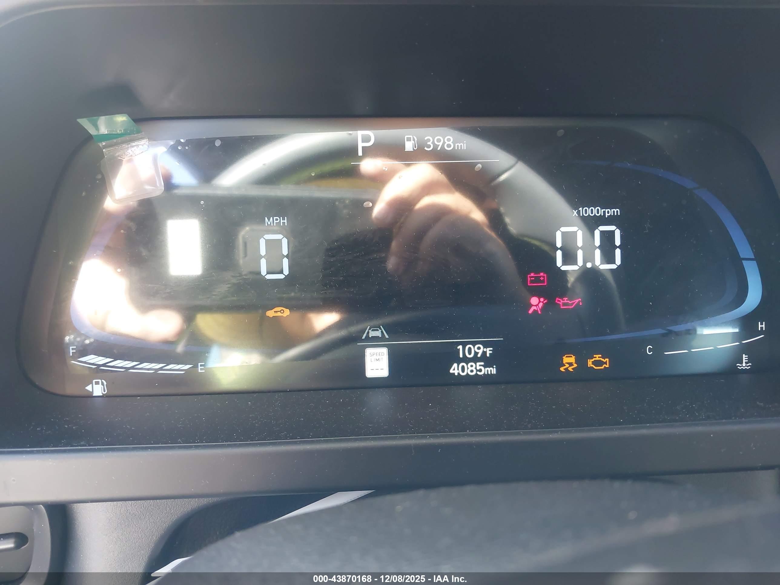 HYUNDAI ELANTRA image 7