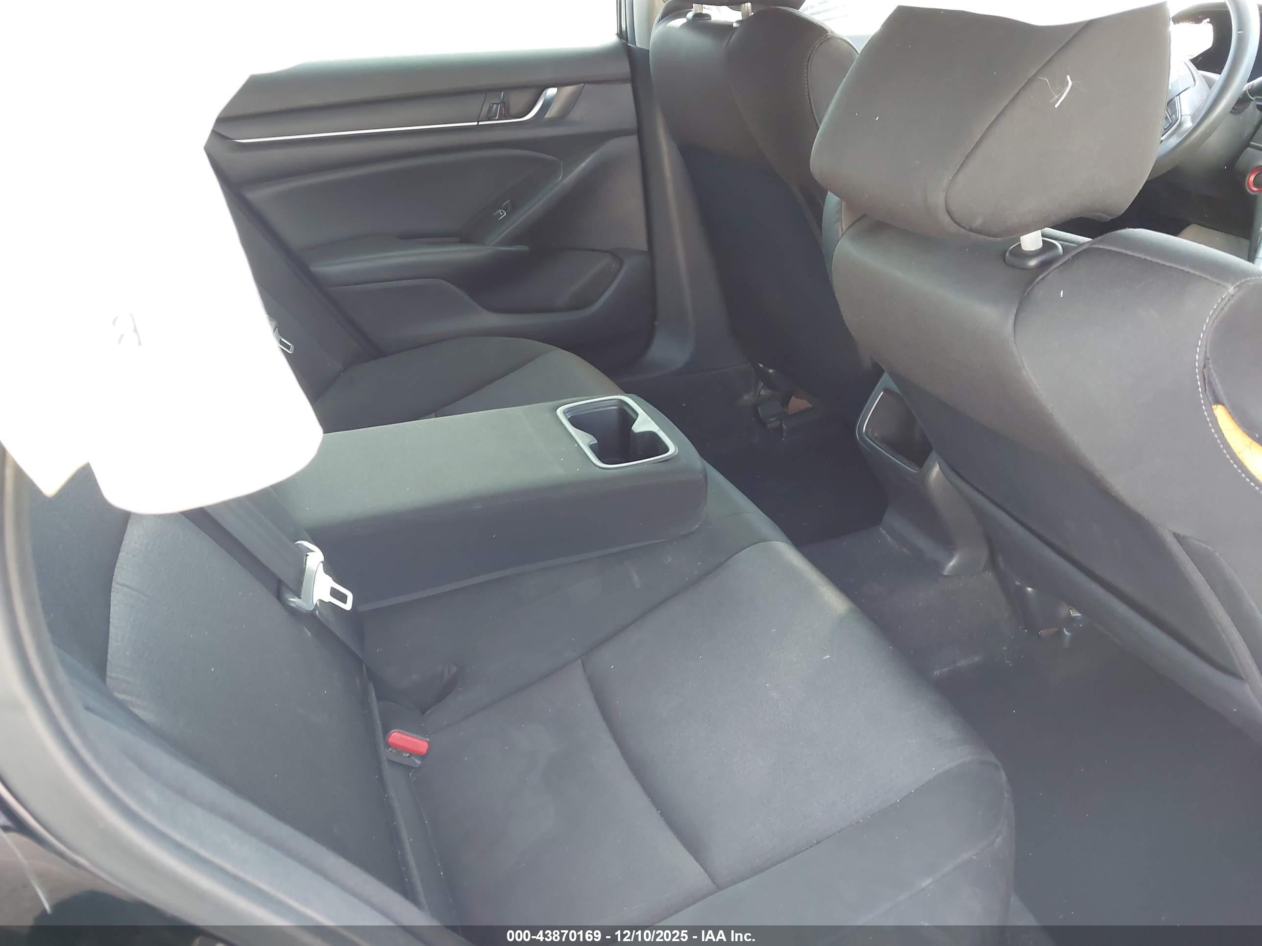 HONDA ACCORD image 8