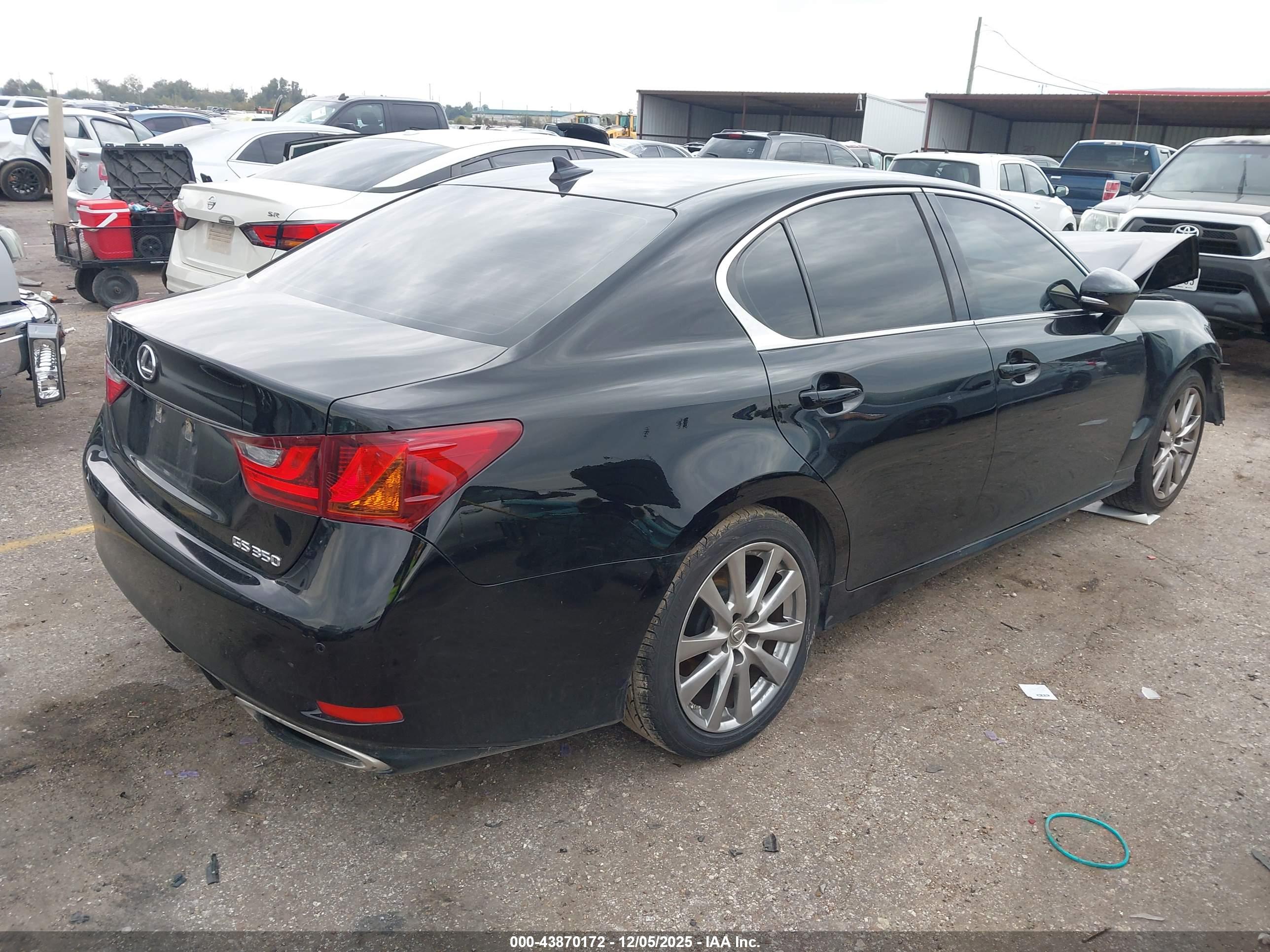 LEXUS GS image 4