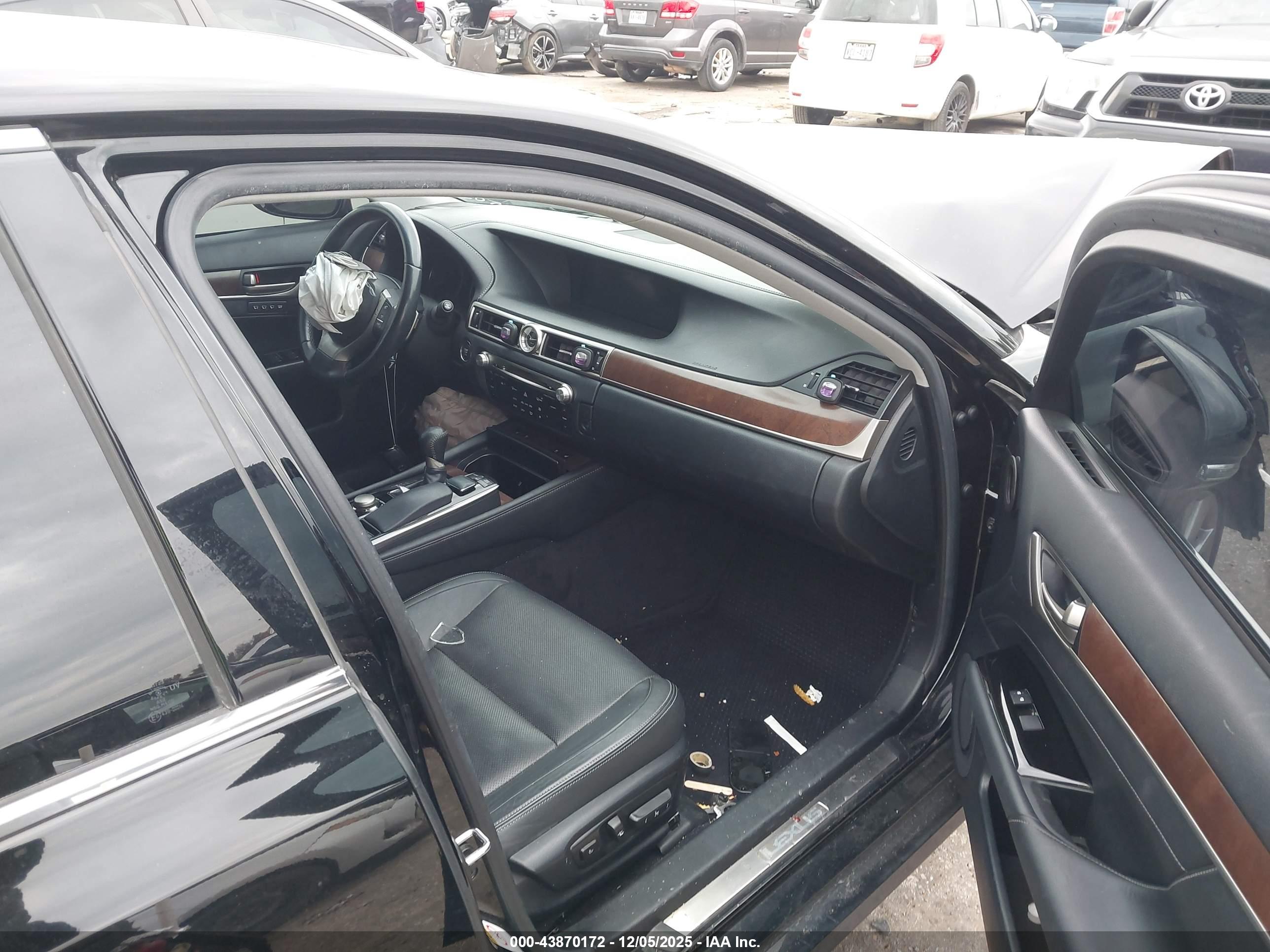 LEXUS GS image 5
