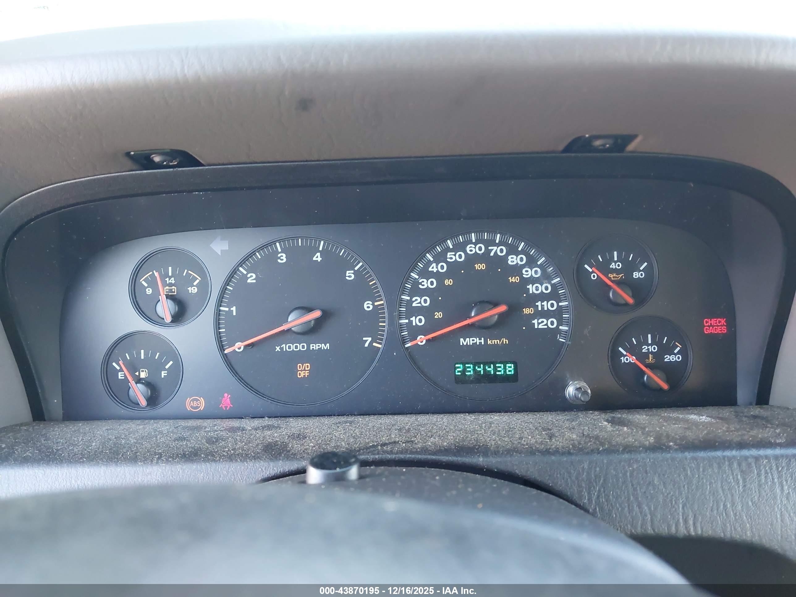 JEEP GRAND image 7