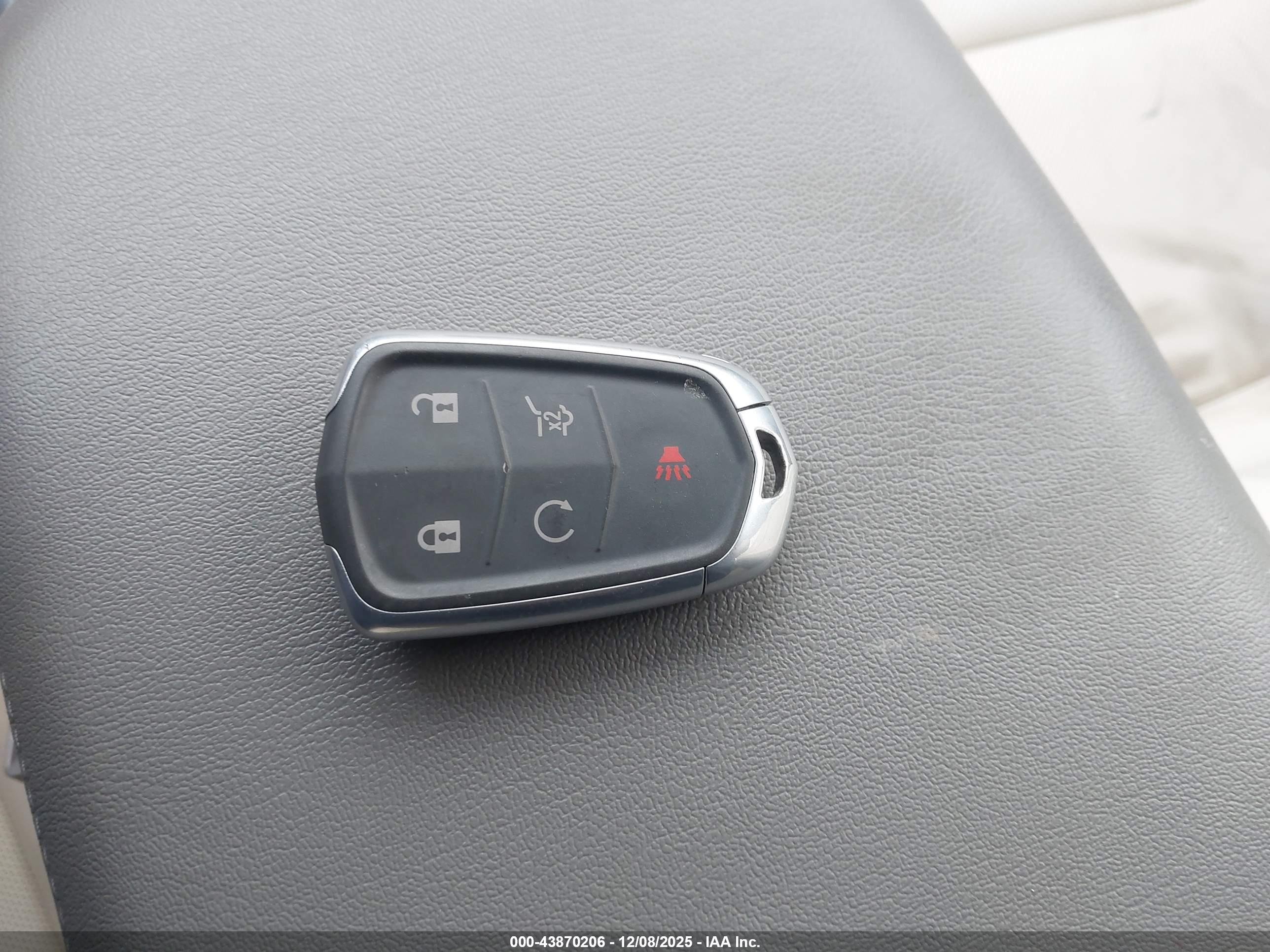 CADILLAC XT5 image 11