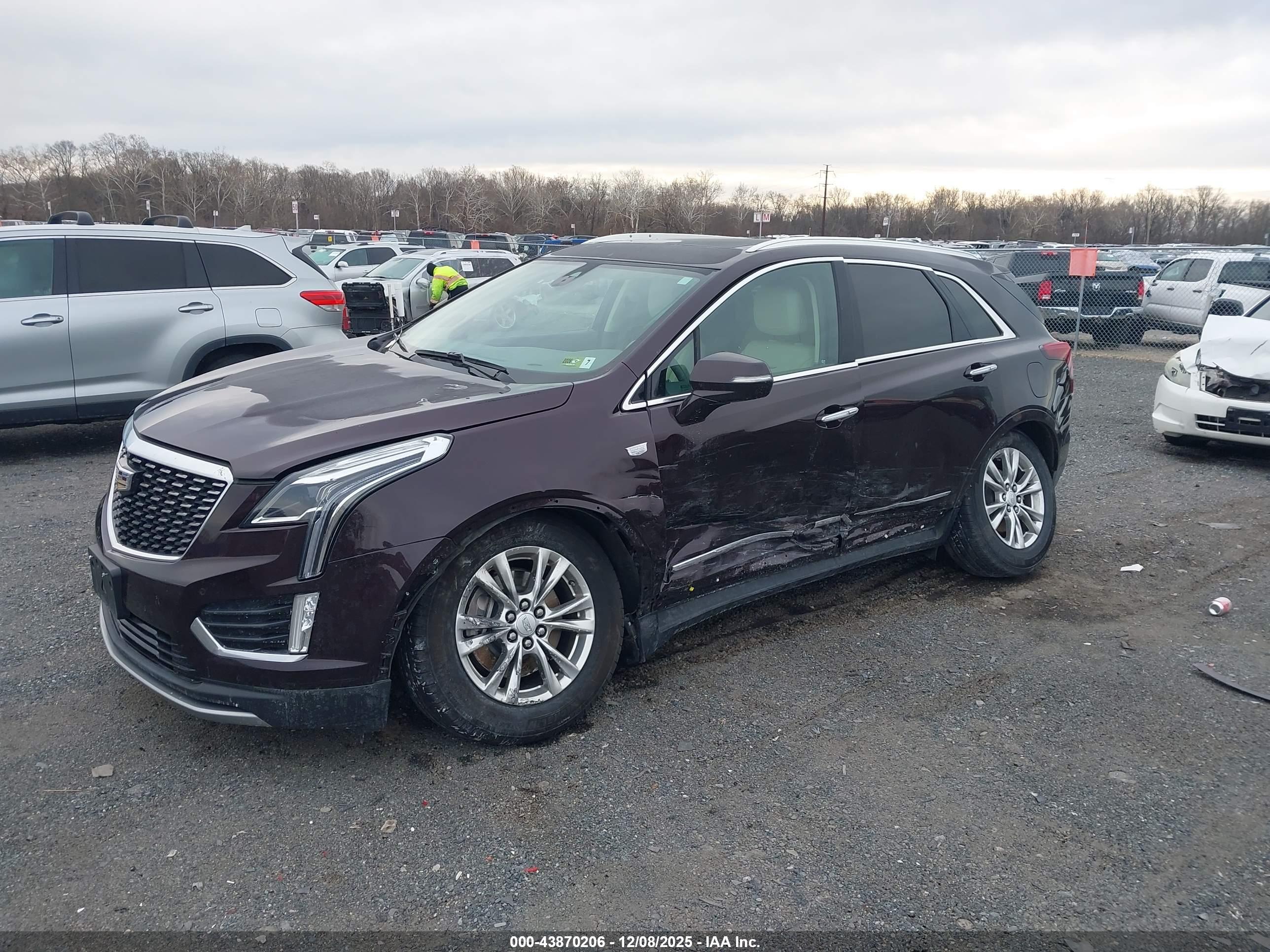 CADILLAC XT5 image 2