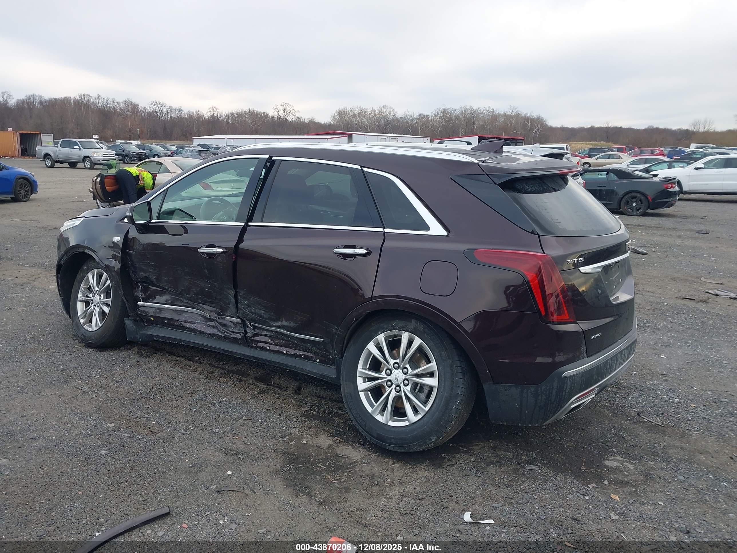 CADILLAC XT5 image 3