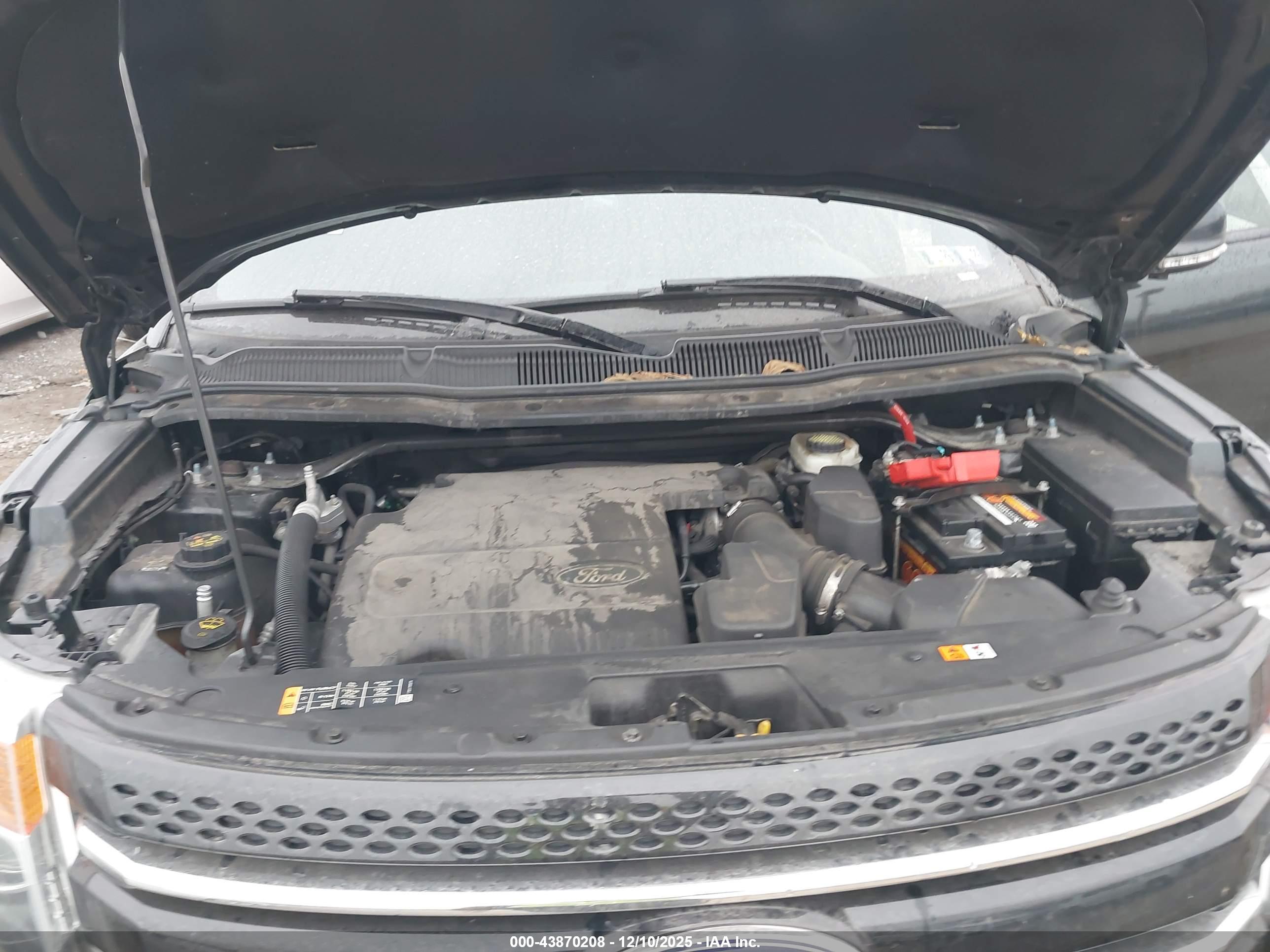 FORD EXPLORER image 10