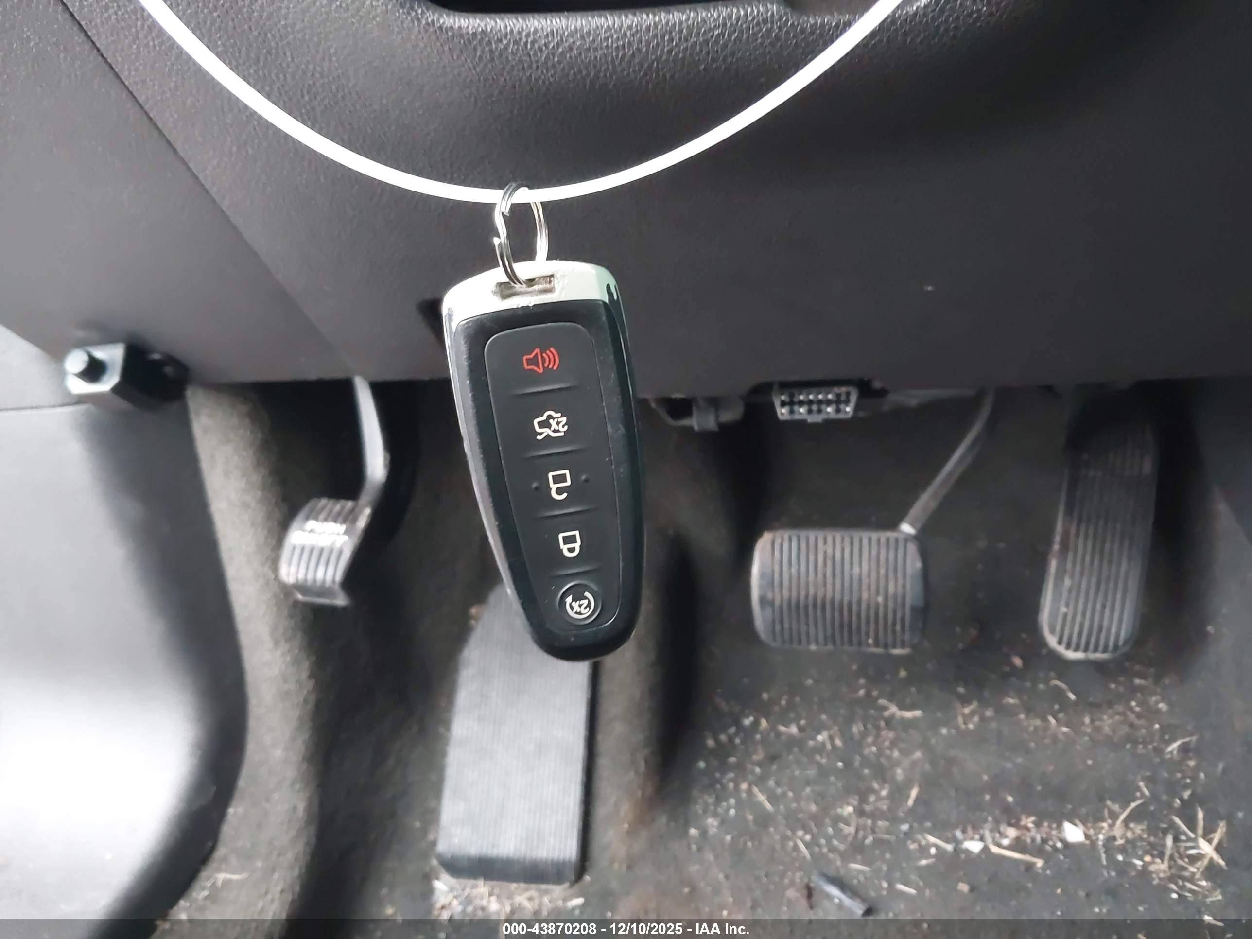 FORD EXPLORER image 11