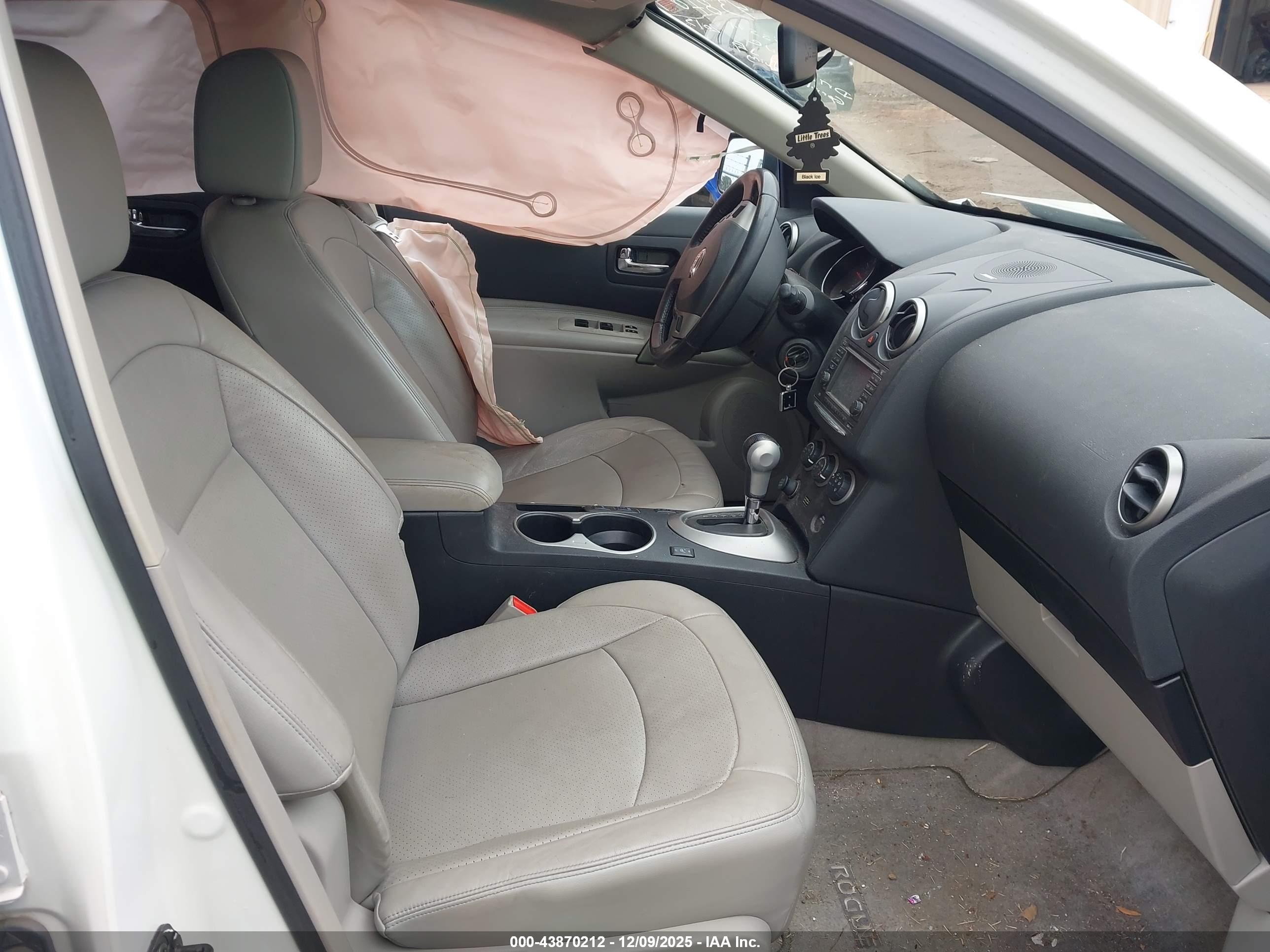 NISSAN ROGUE image 5