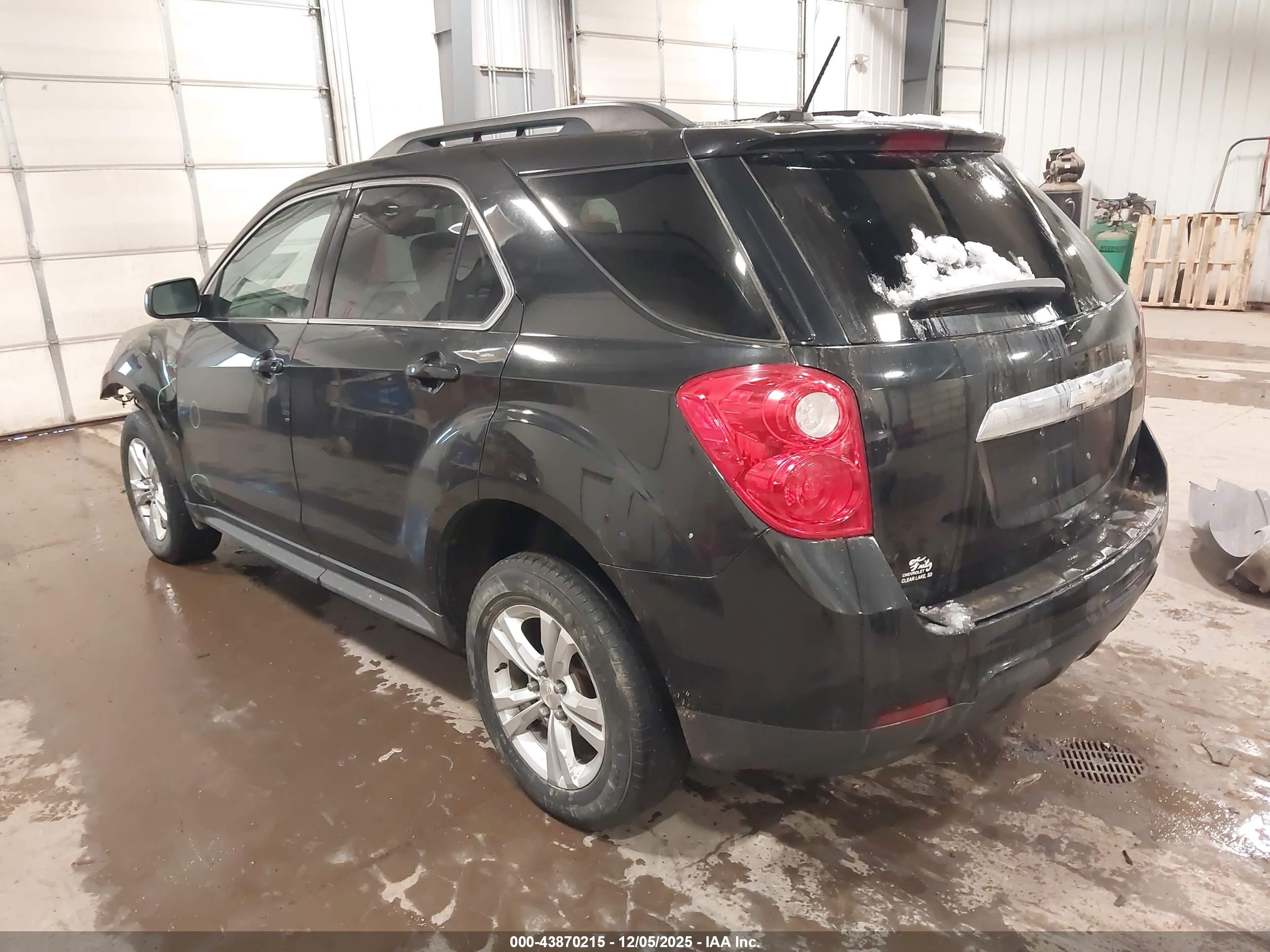 CHEVROLET EQUINOX image 3