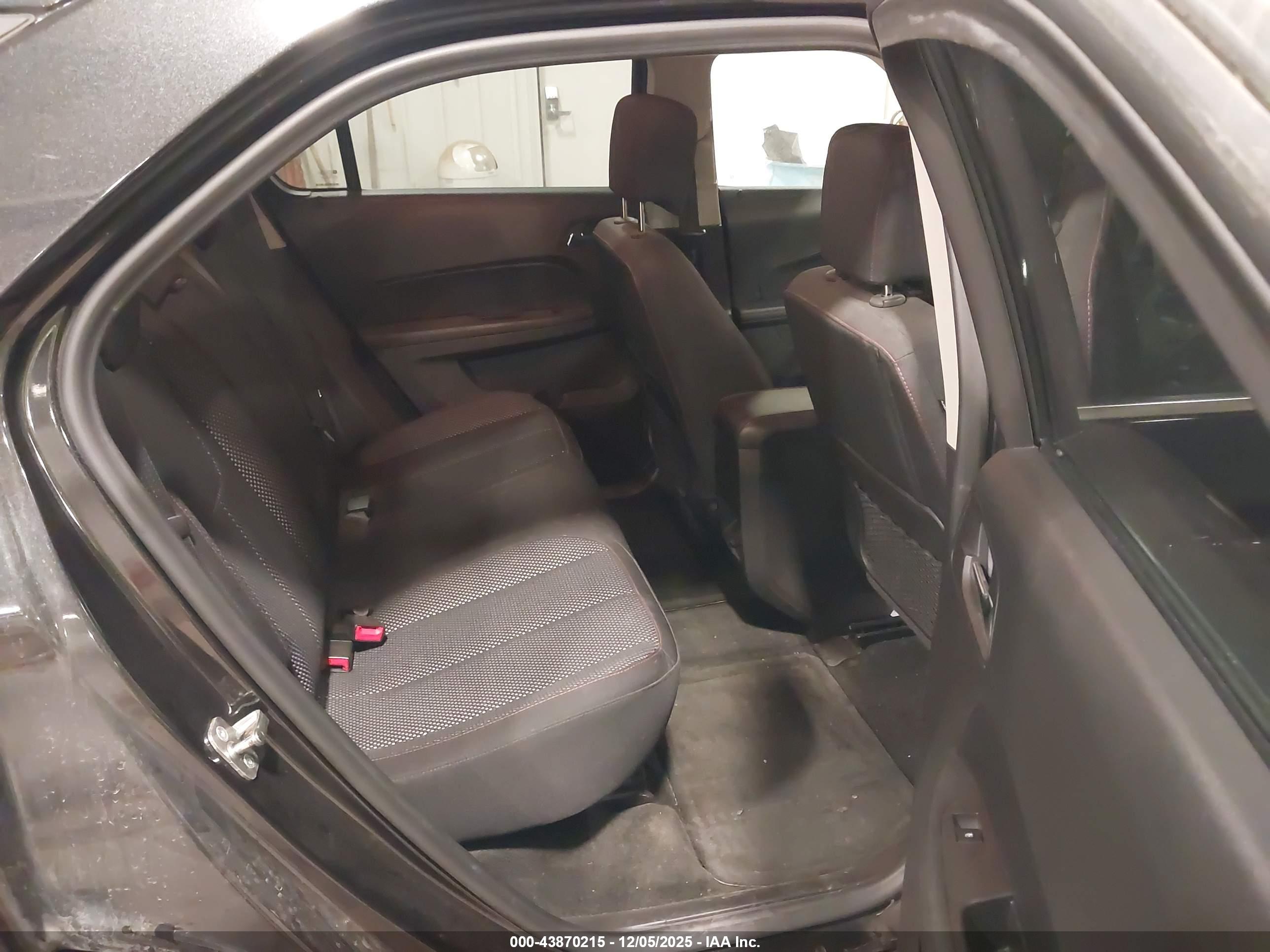 CHEVROLET EQUINOX image 8