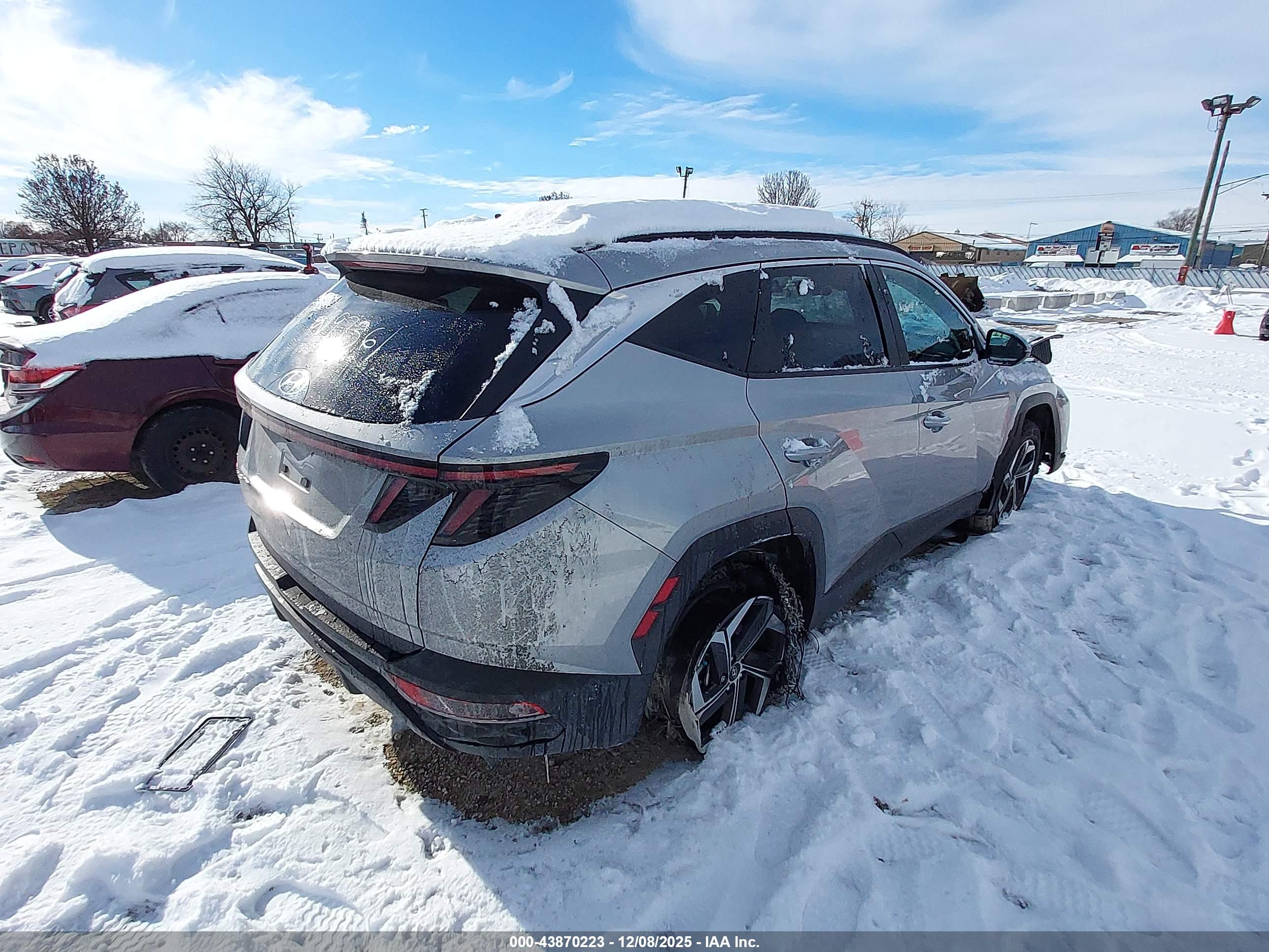 HYUNDAI TUCSON image 4
