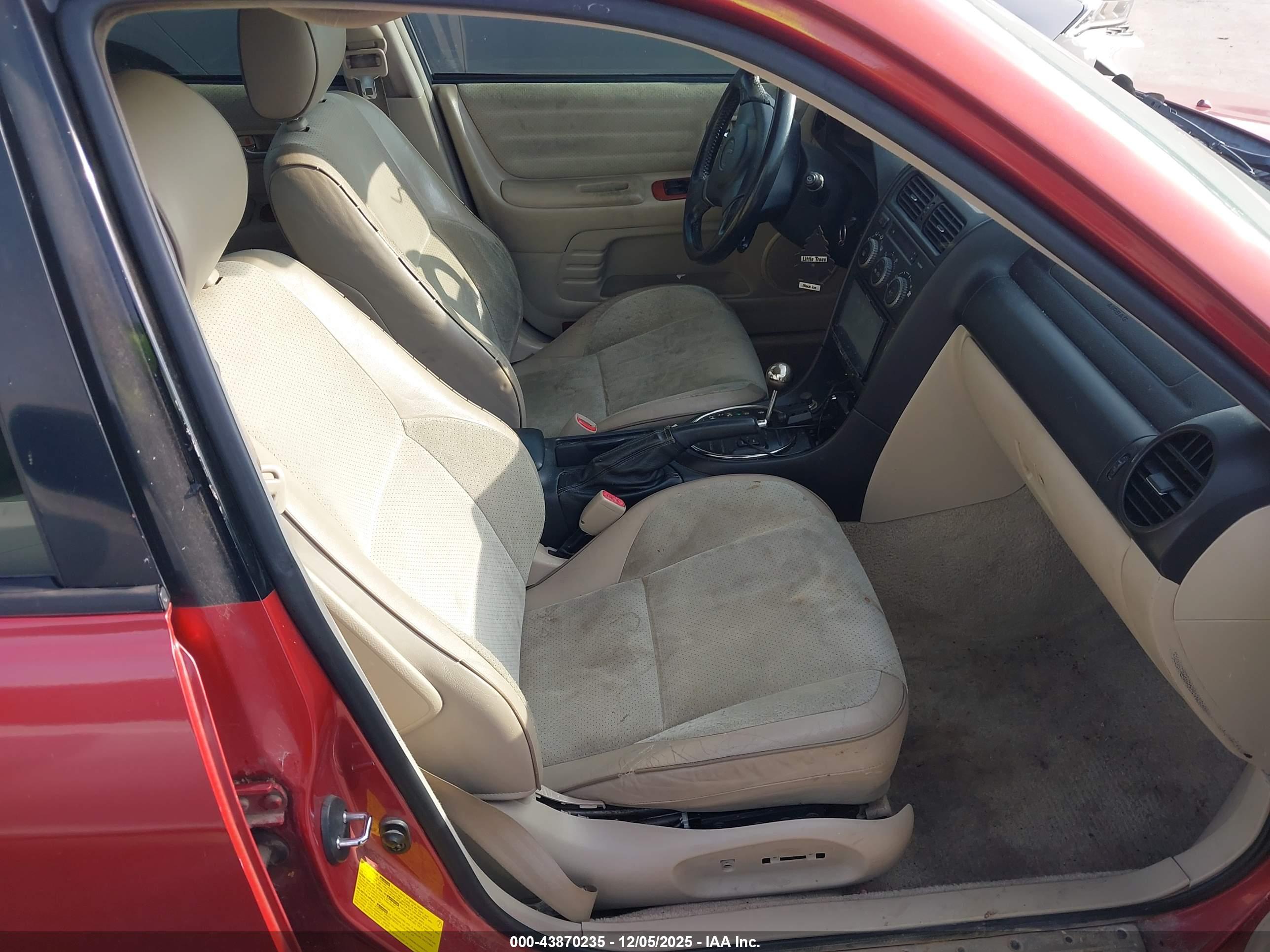 LEXUS IS image 5