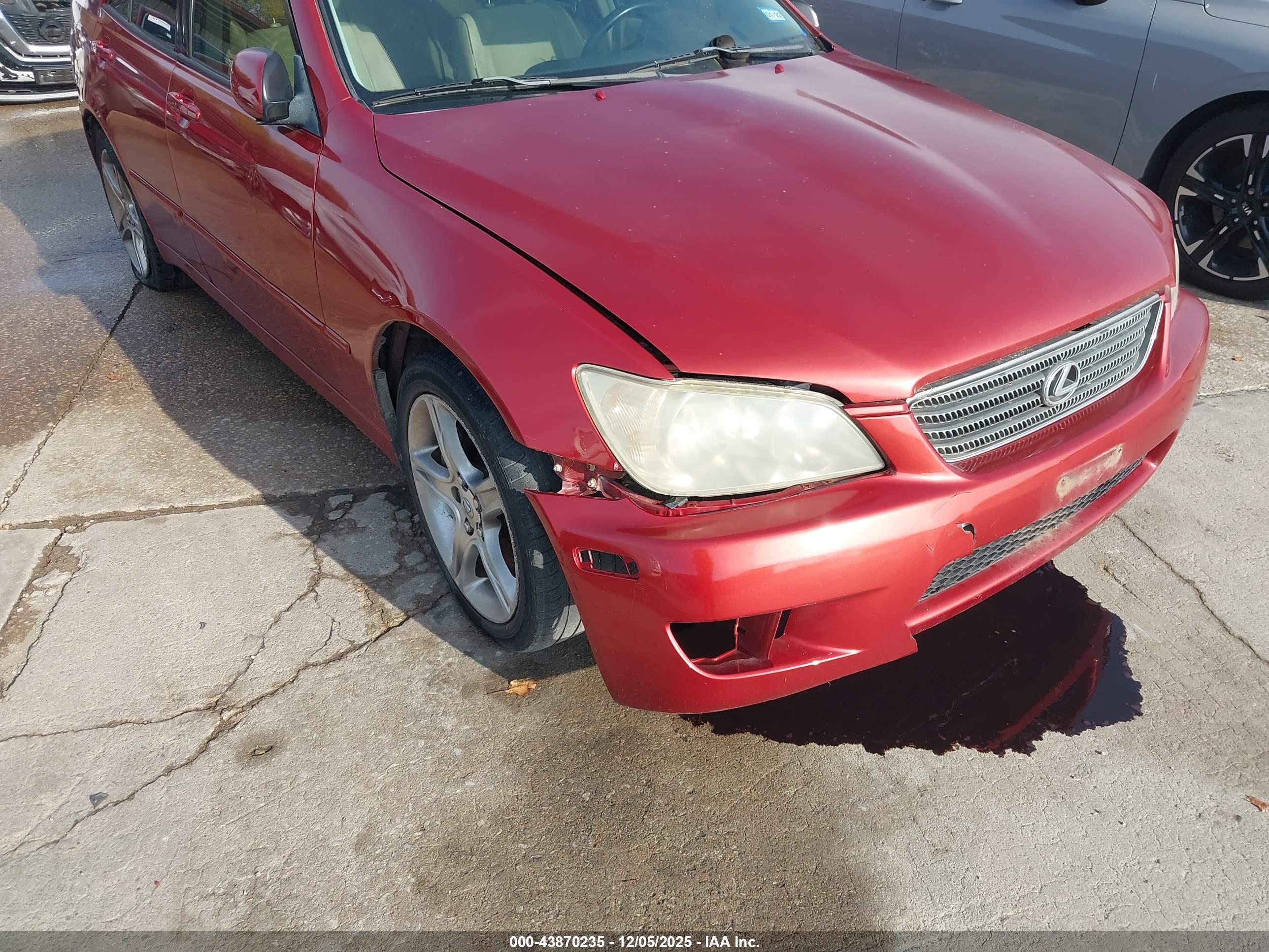 LEXUS IS image 6