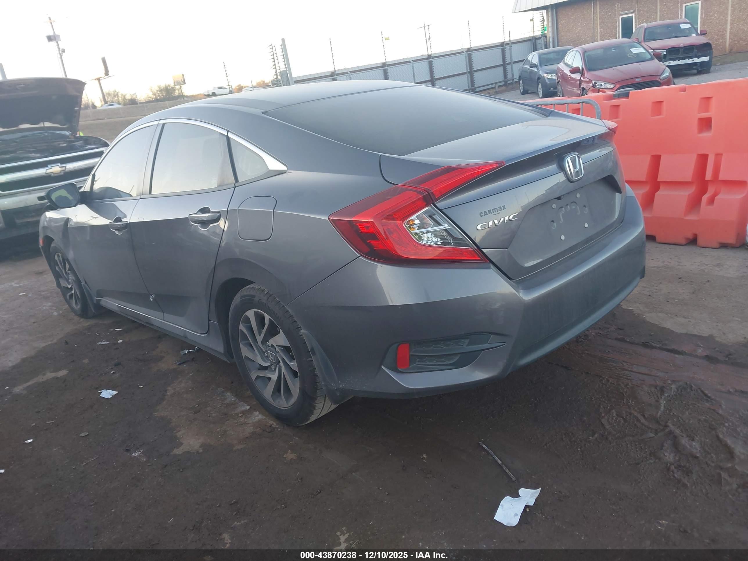 HONDA CIVIC image 3