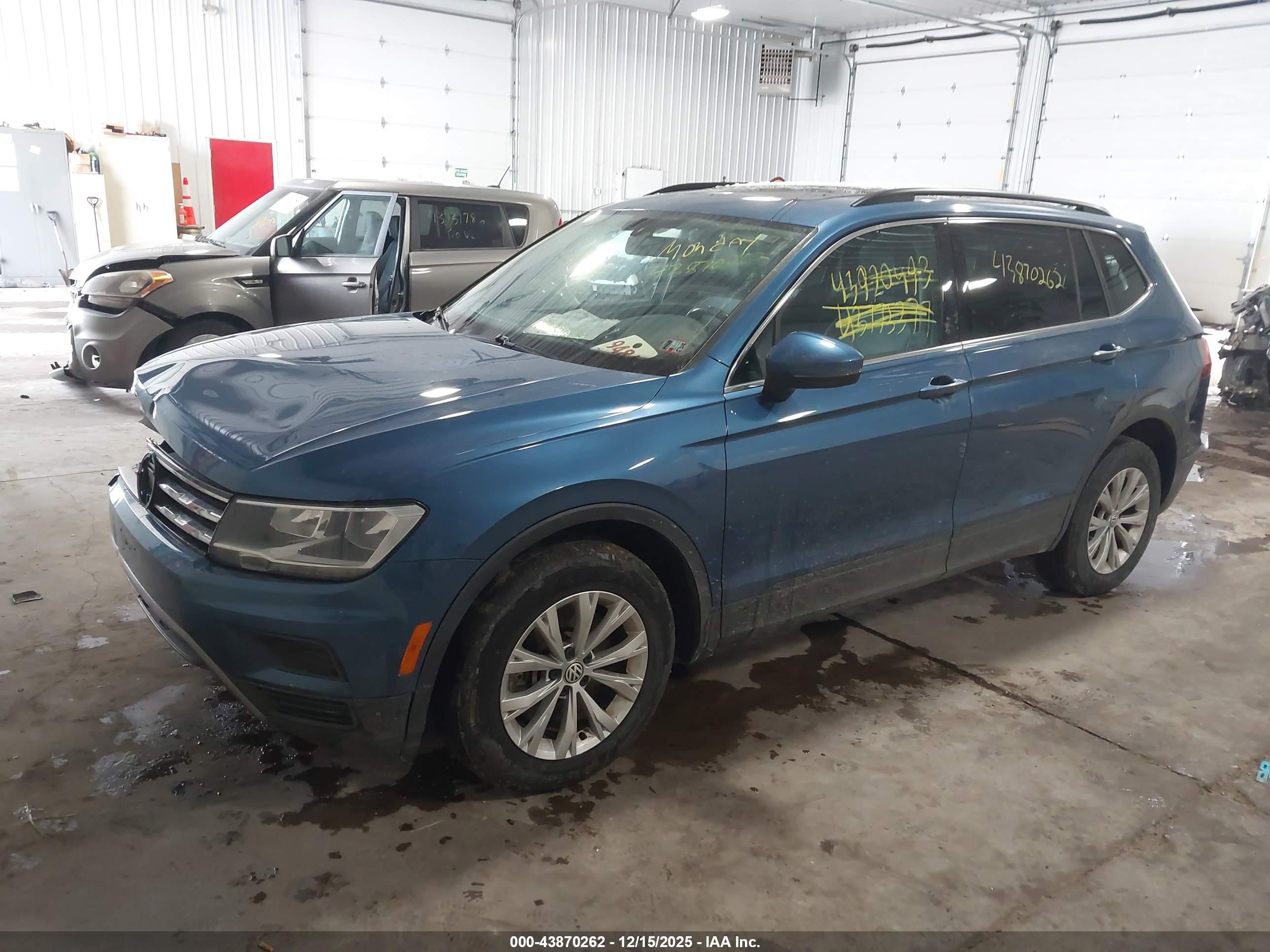 VOLKSWAGEN TIGUAN image 2