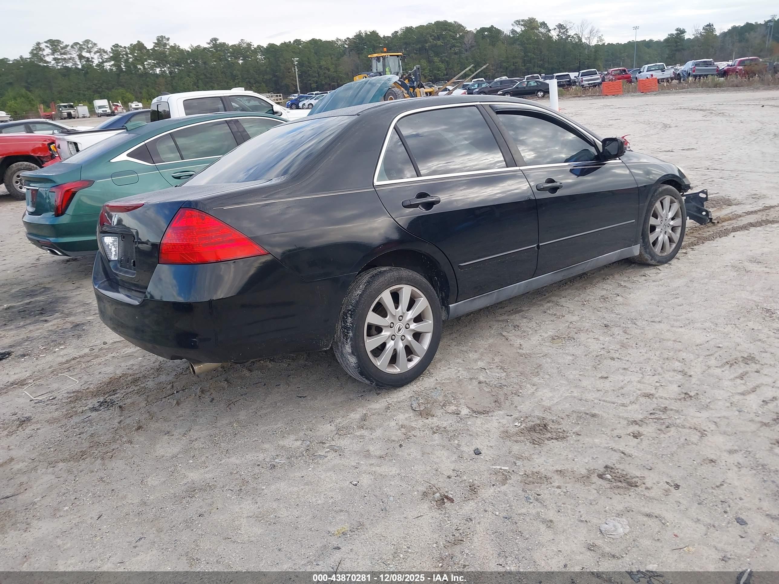 HONDA ACCORD image 4